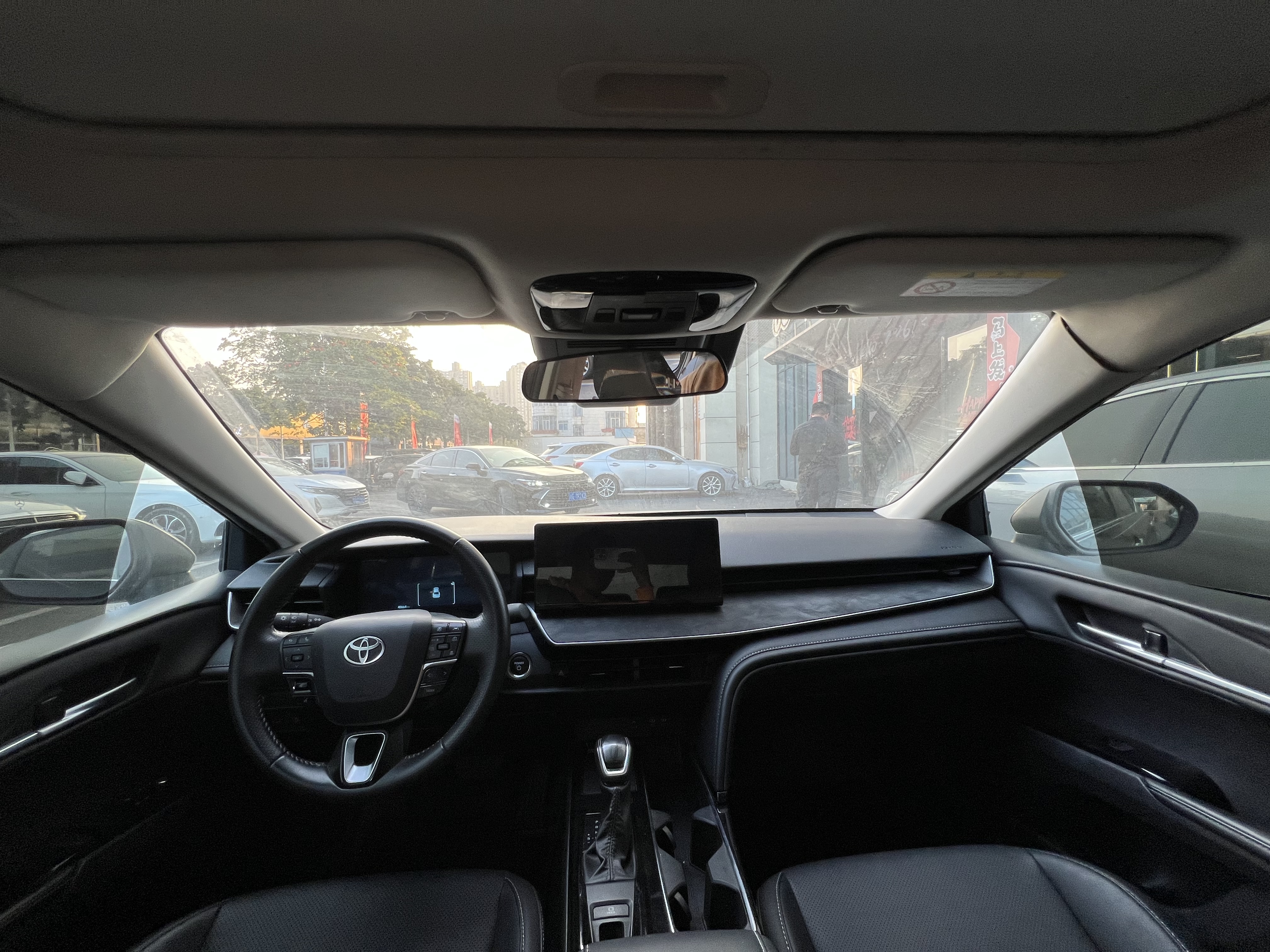 Toyota Camry 2024 car image #8