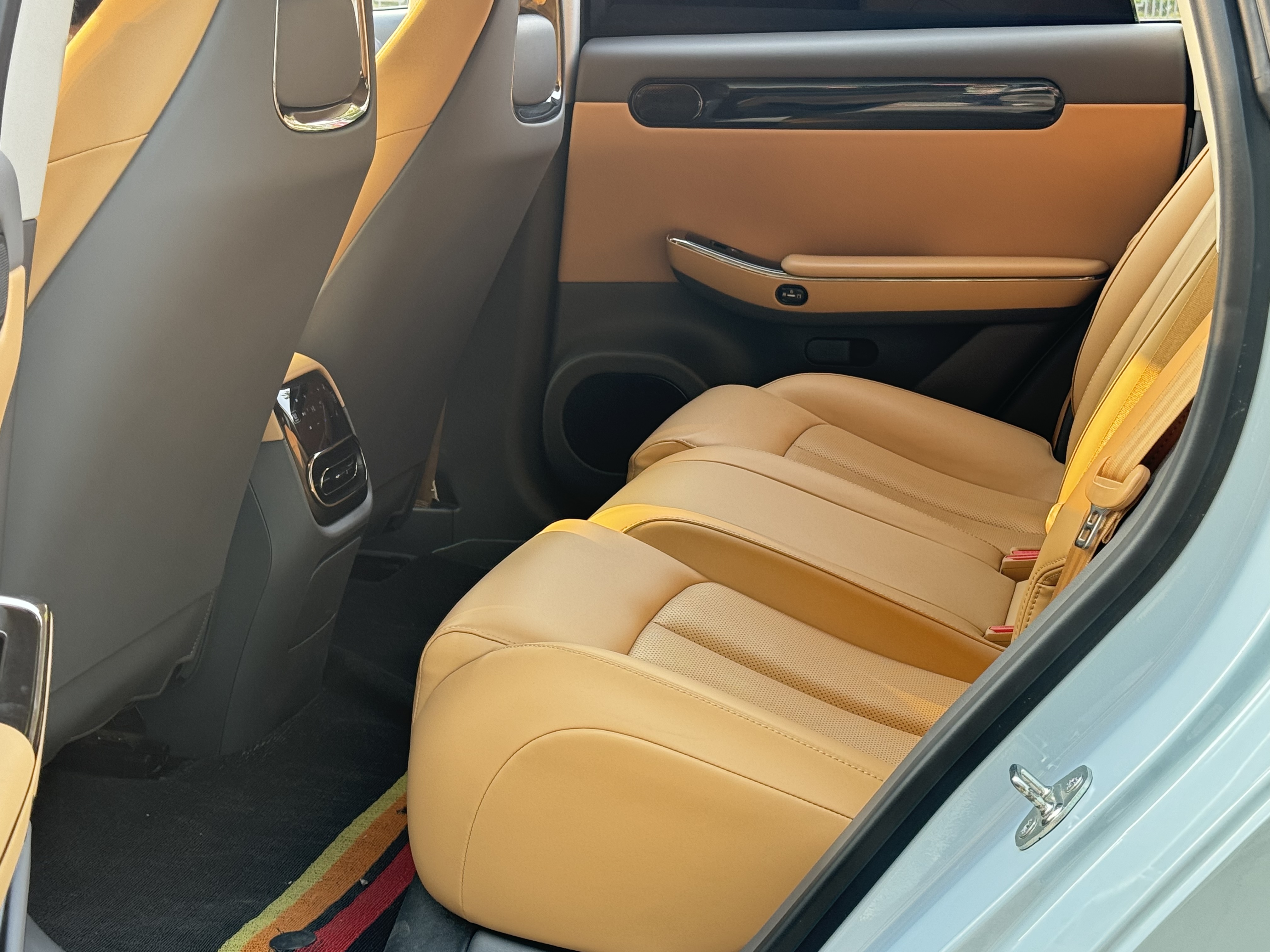 零跑汽车 零跑C01 2024 汽车图片 #8