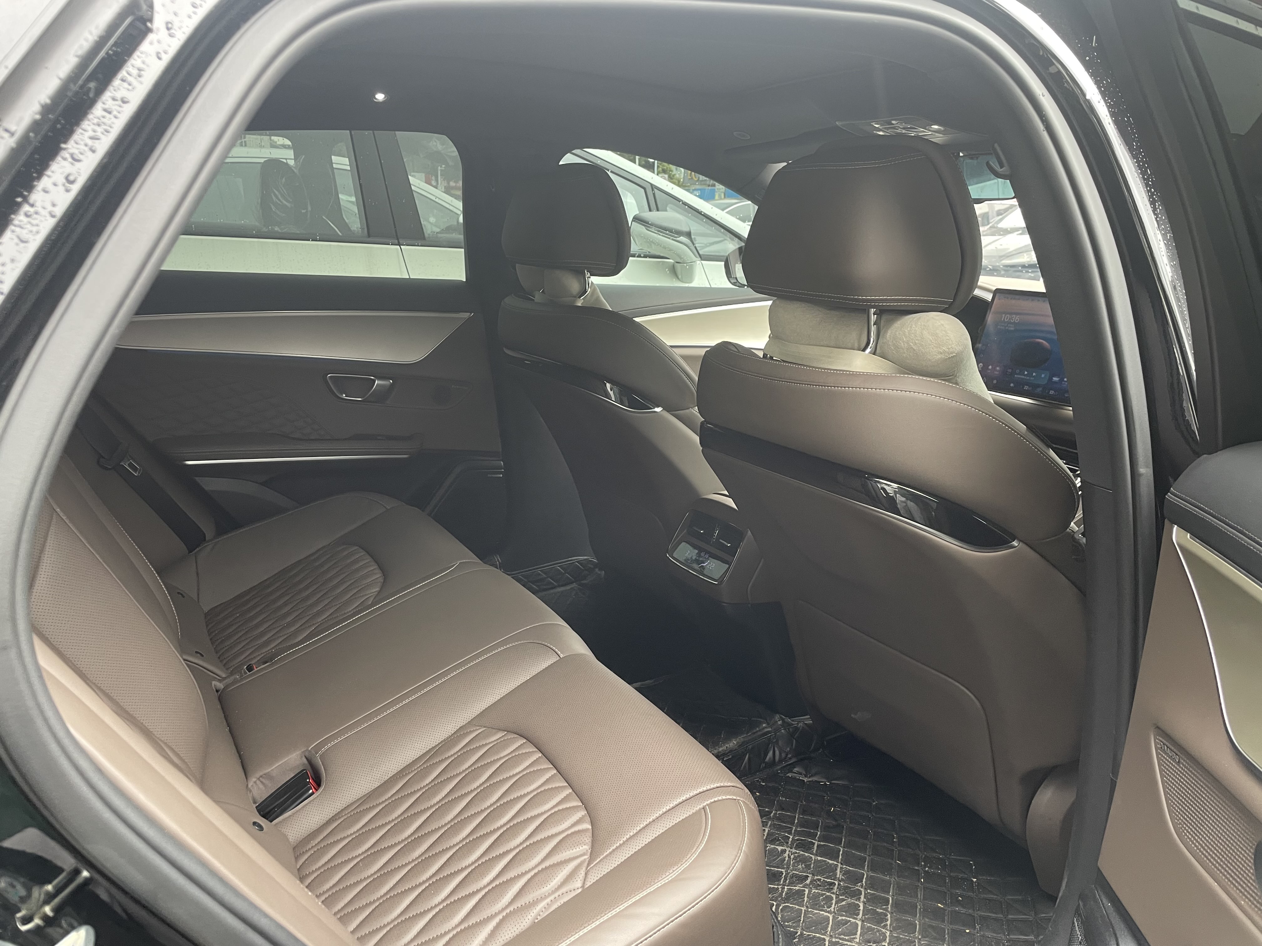 BYD Han 2024 car image #8