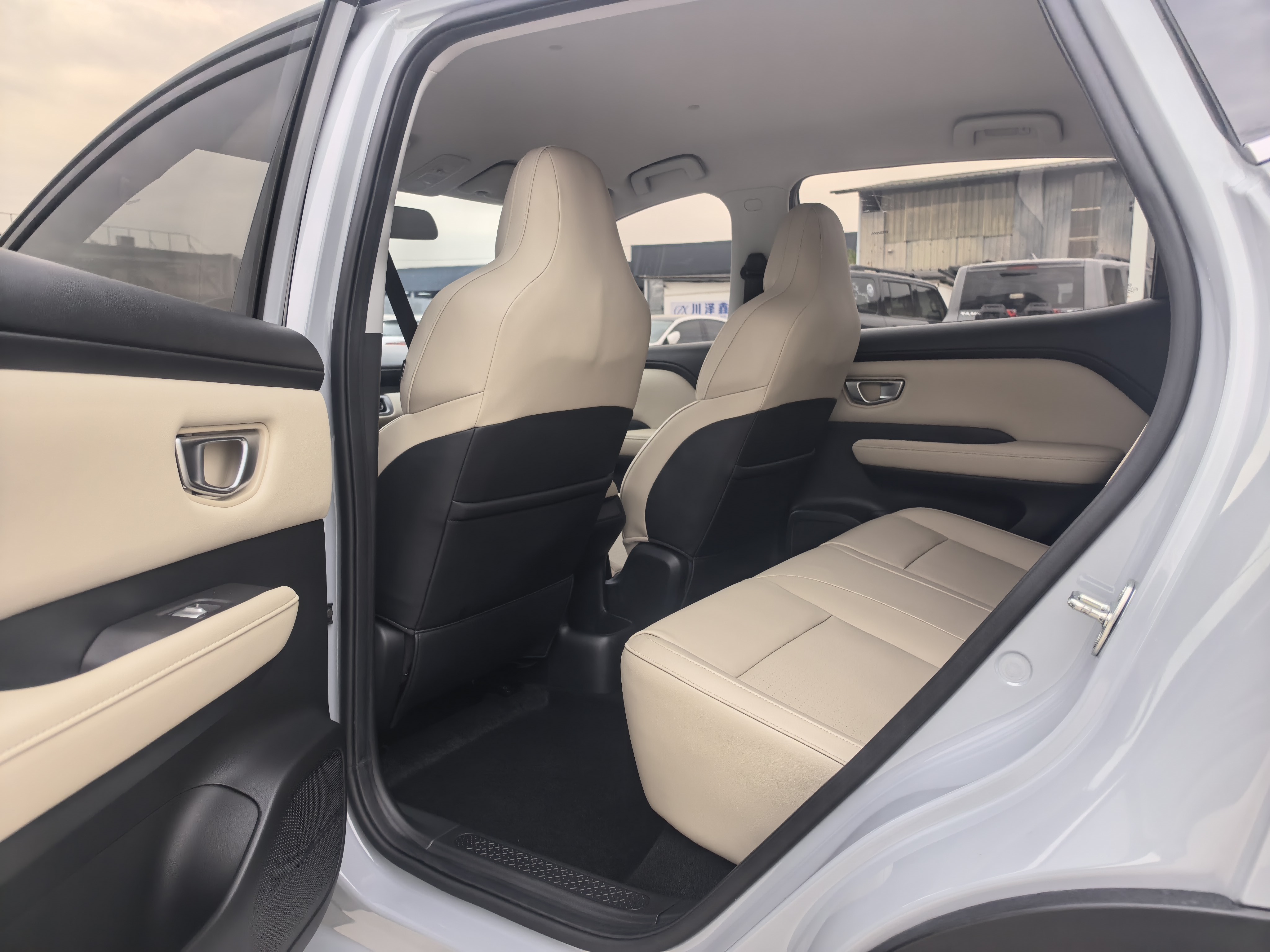 Wuling Binguo PLUS 2024 immagine di auto #8