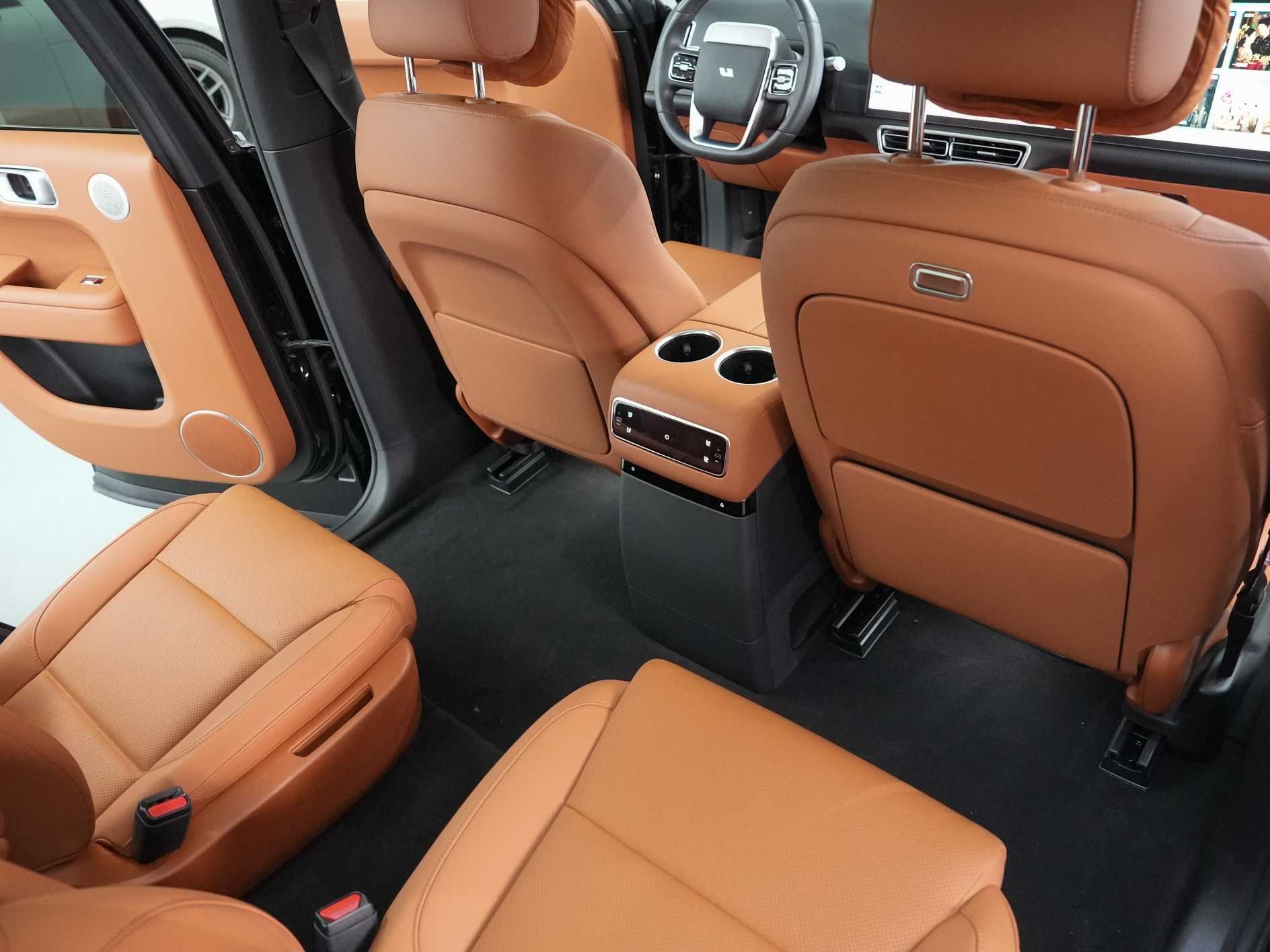 Li L9 2024 immagine di auto #8