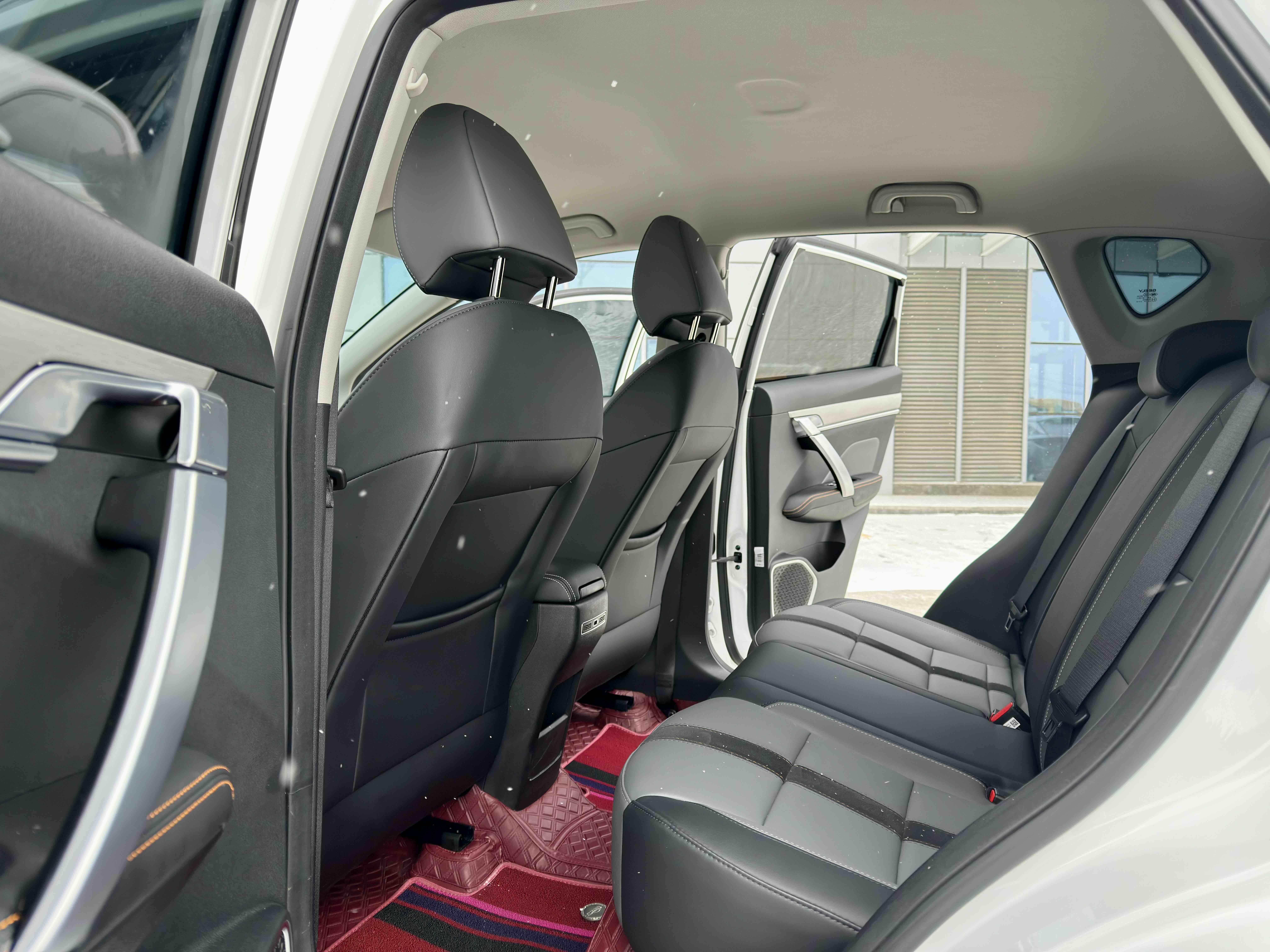 GEELY Coolray 2024 #8 GEELY Coolray 2024 car image #8