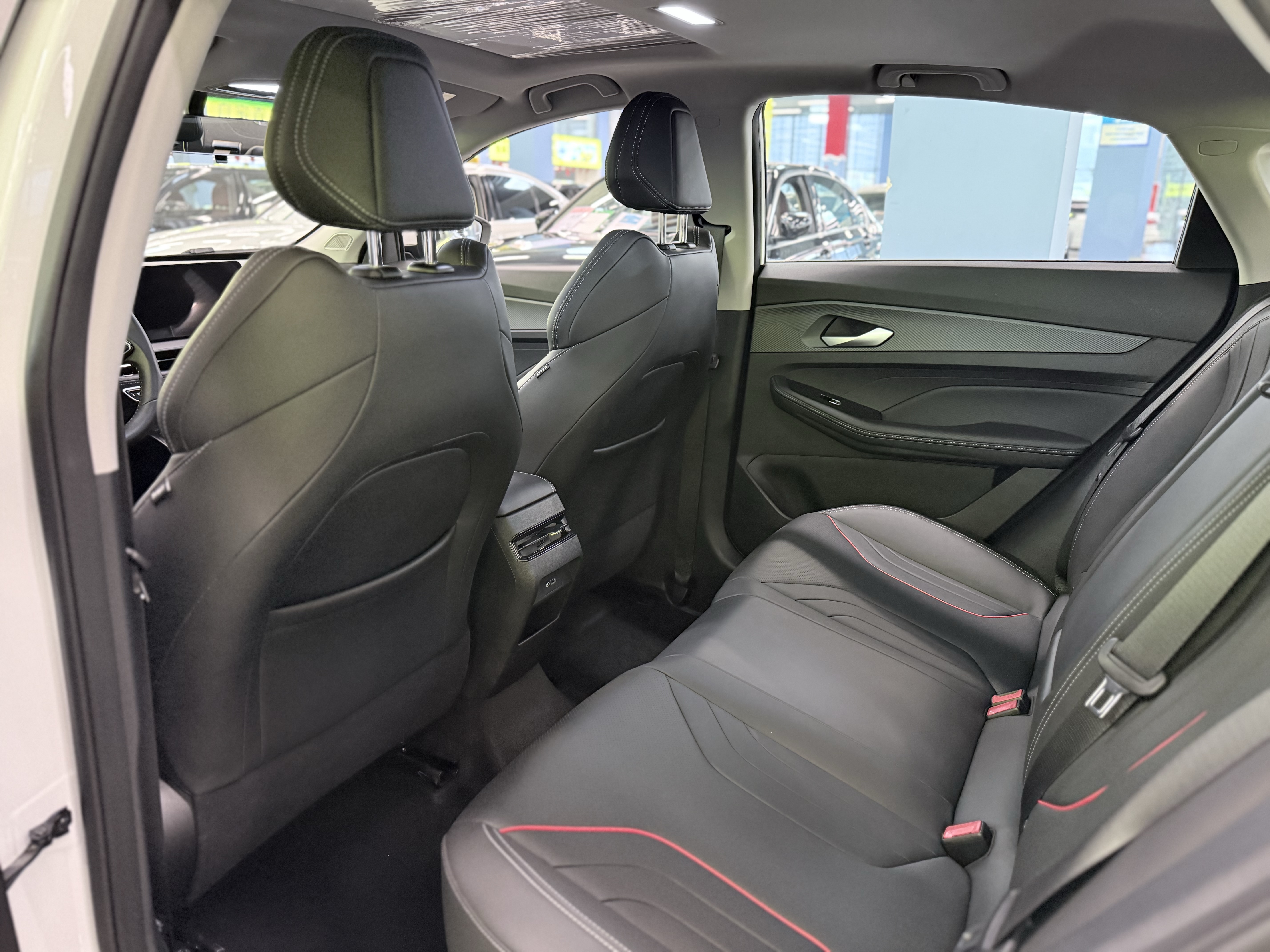 GEELY Binray 2024 immagine di auto #8