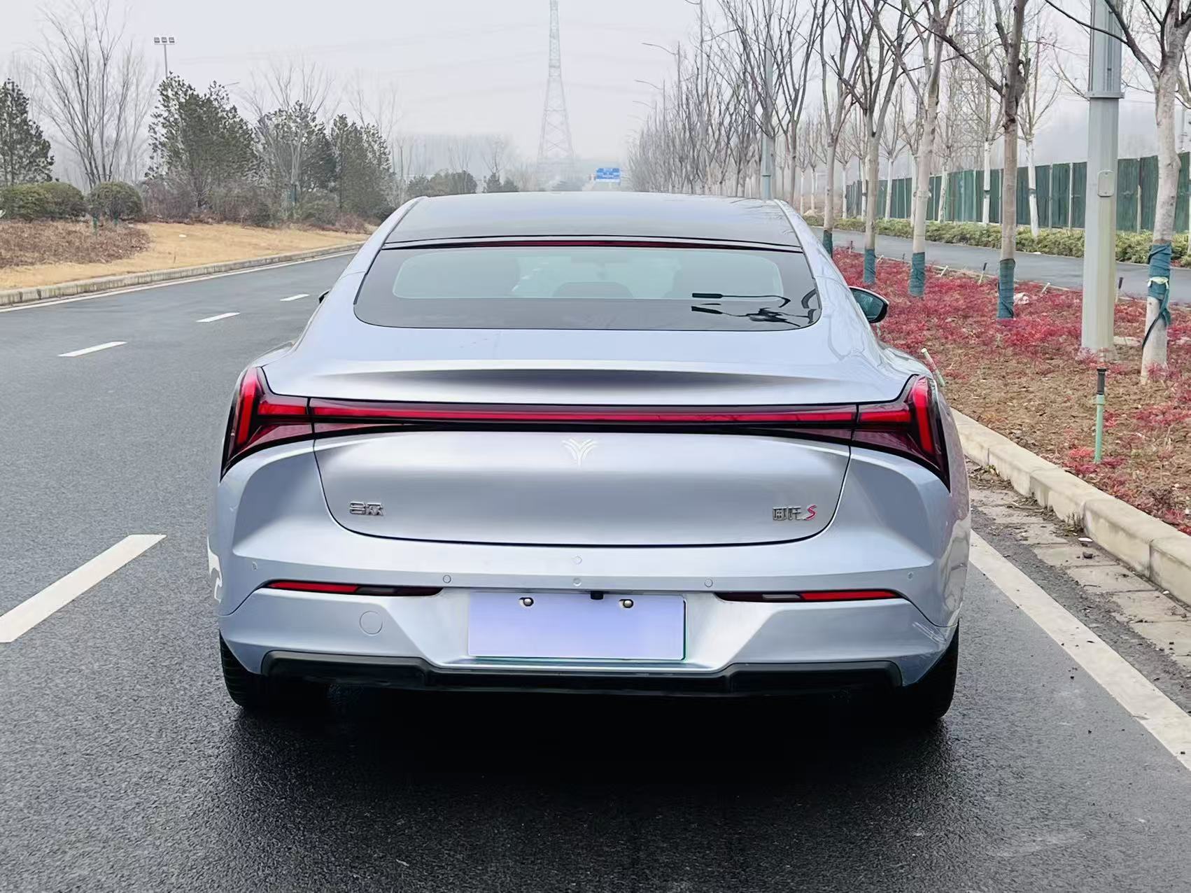 哪吒汽车 哪吒S 2024 汽车图片 #8