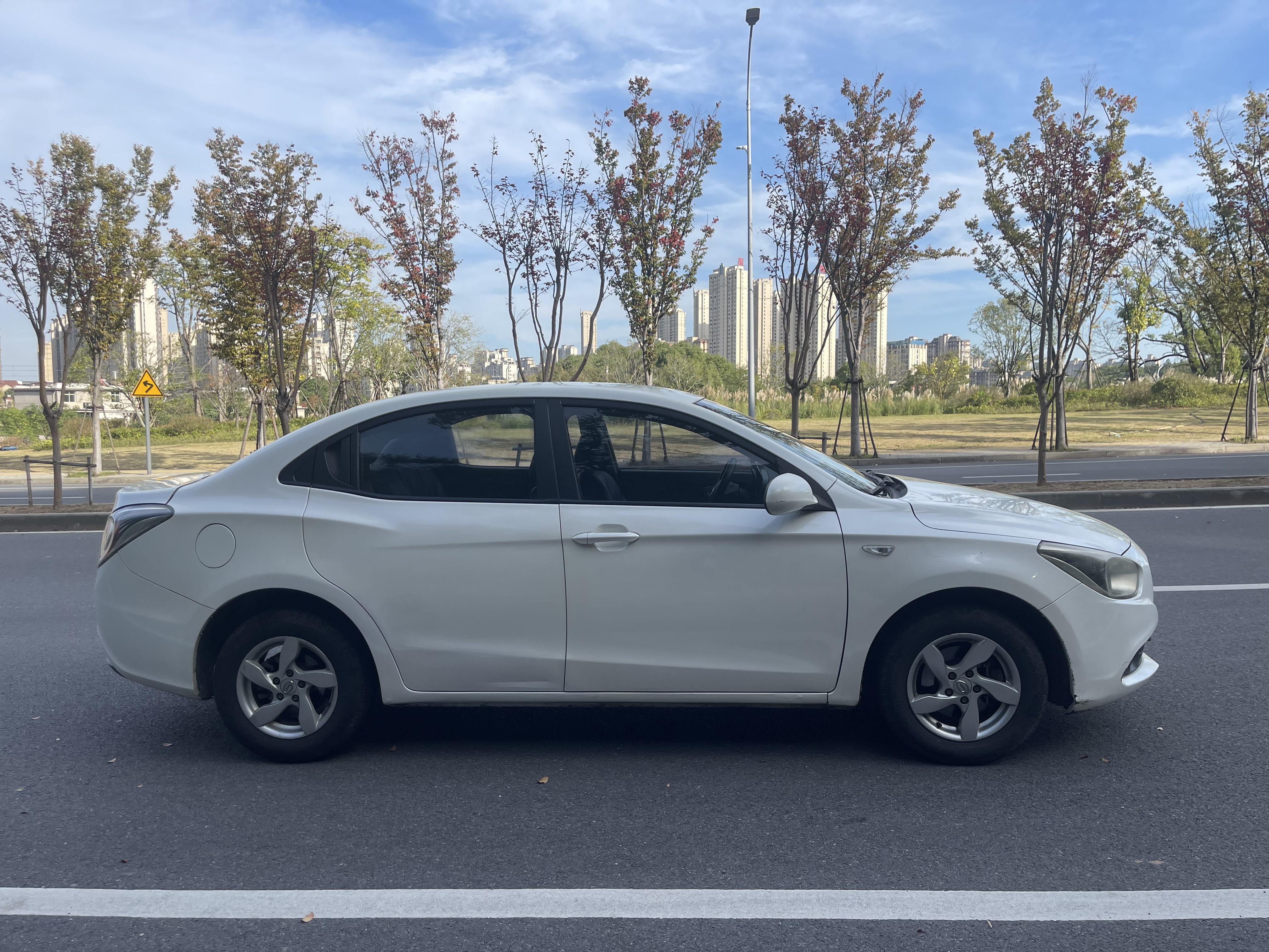 GAC Trumpchi GA3 2014 image de voiture #8