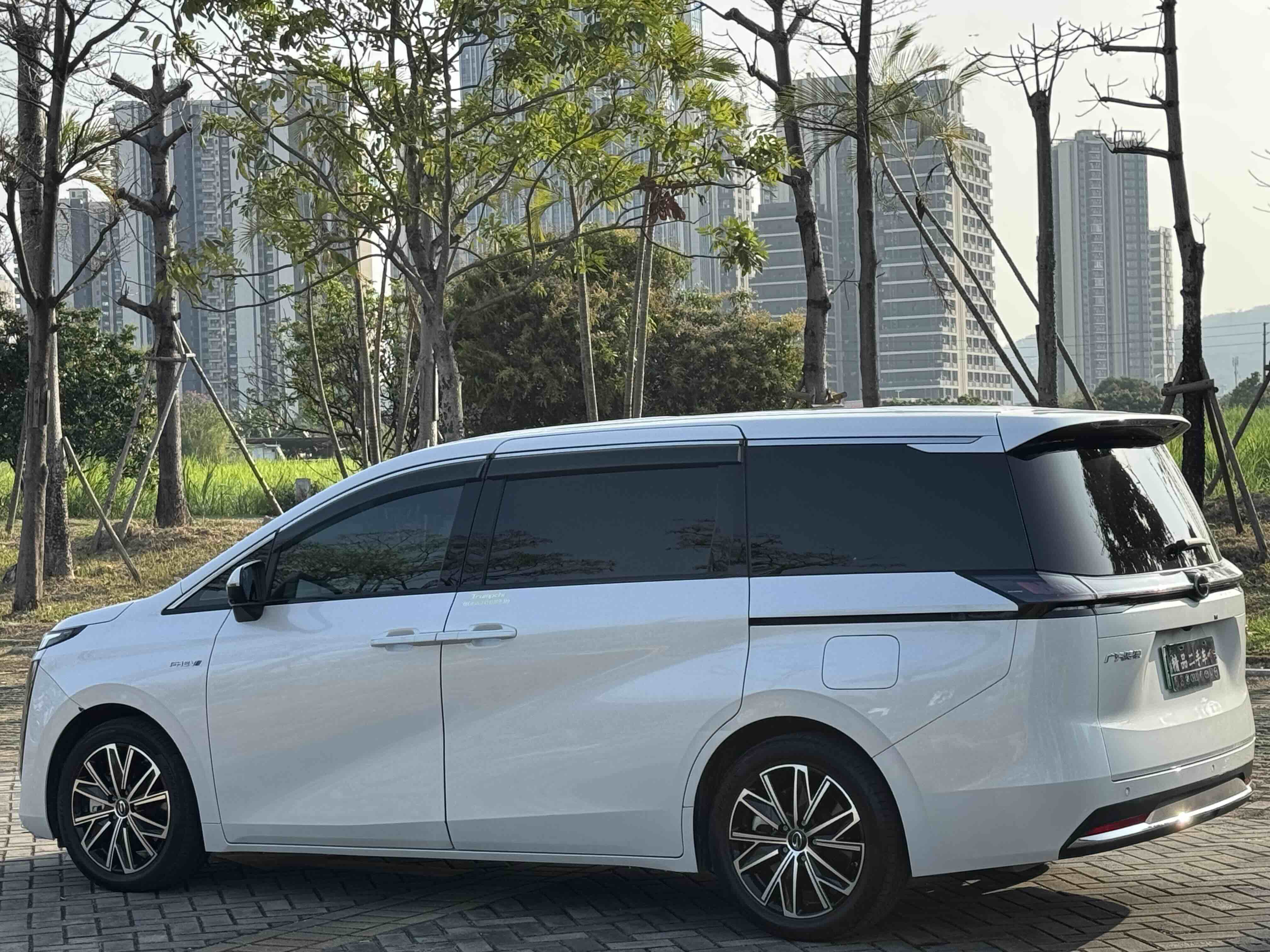 GAC Trumpchi E8 New Energy 2024 car image #8