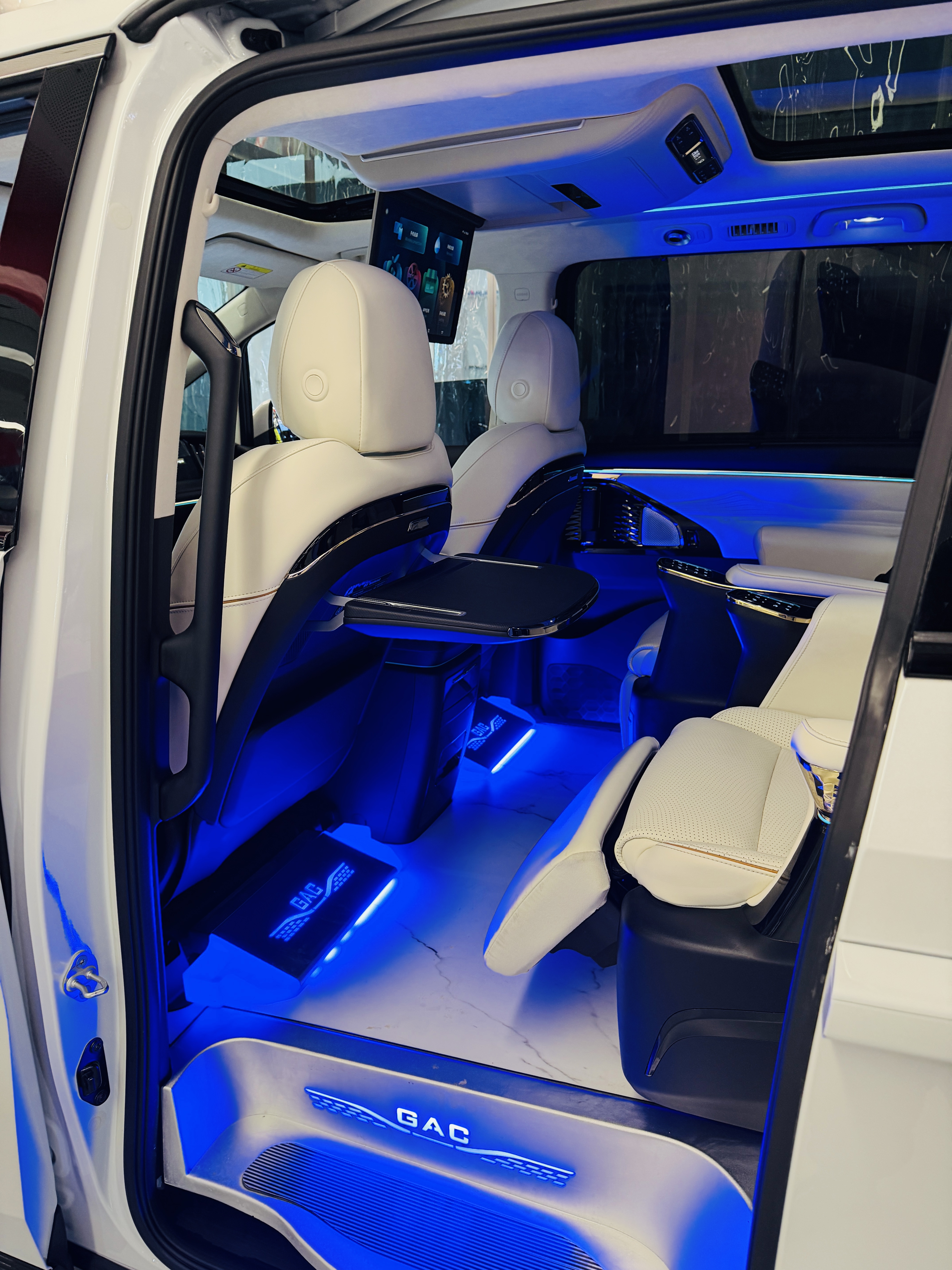 GAC Trumpchi E9 2024 imagen de coche #8