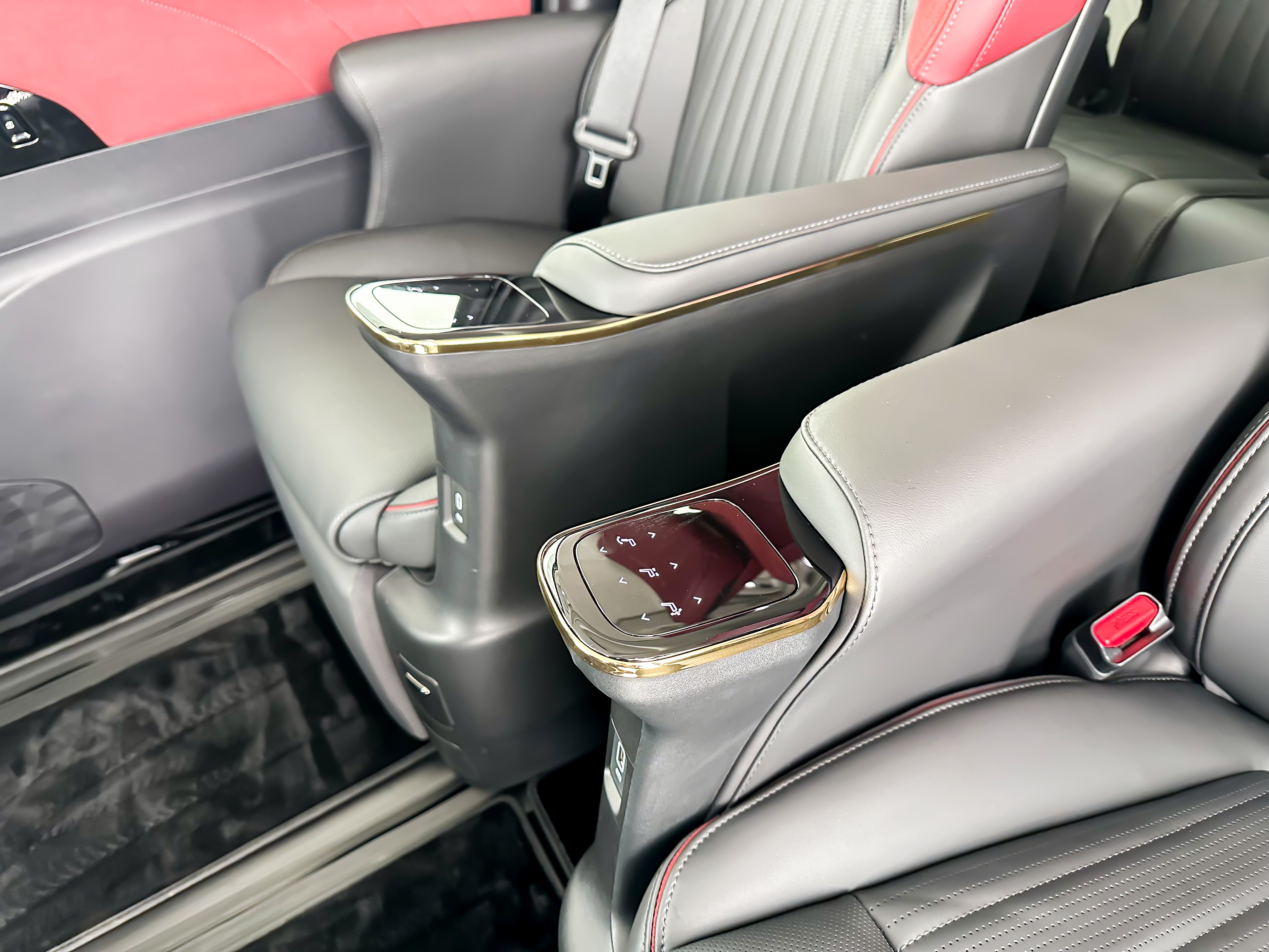 GAC Trumpchi E9 2025 imagen de coche #8