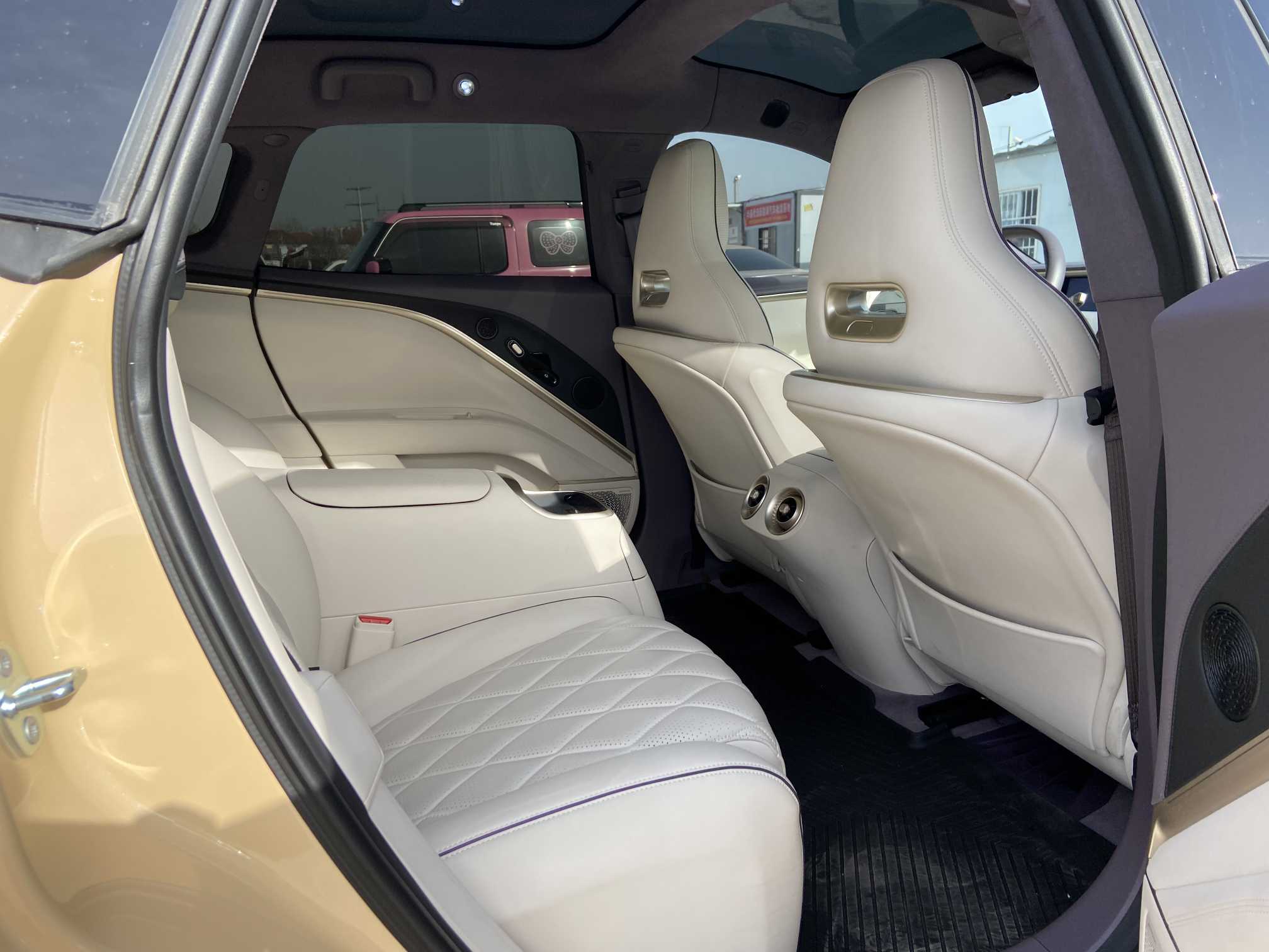 Avatr 11 2024 imagem de carro #8