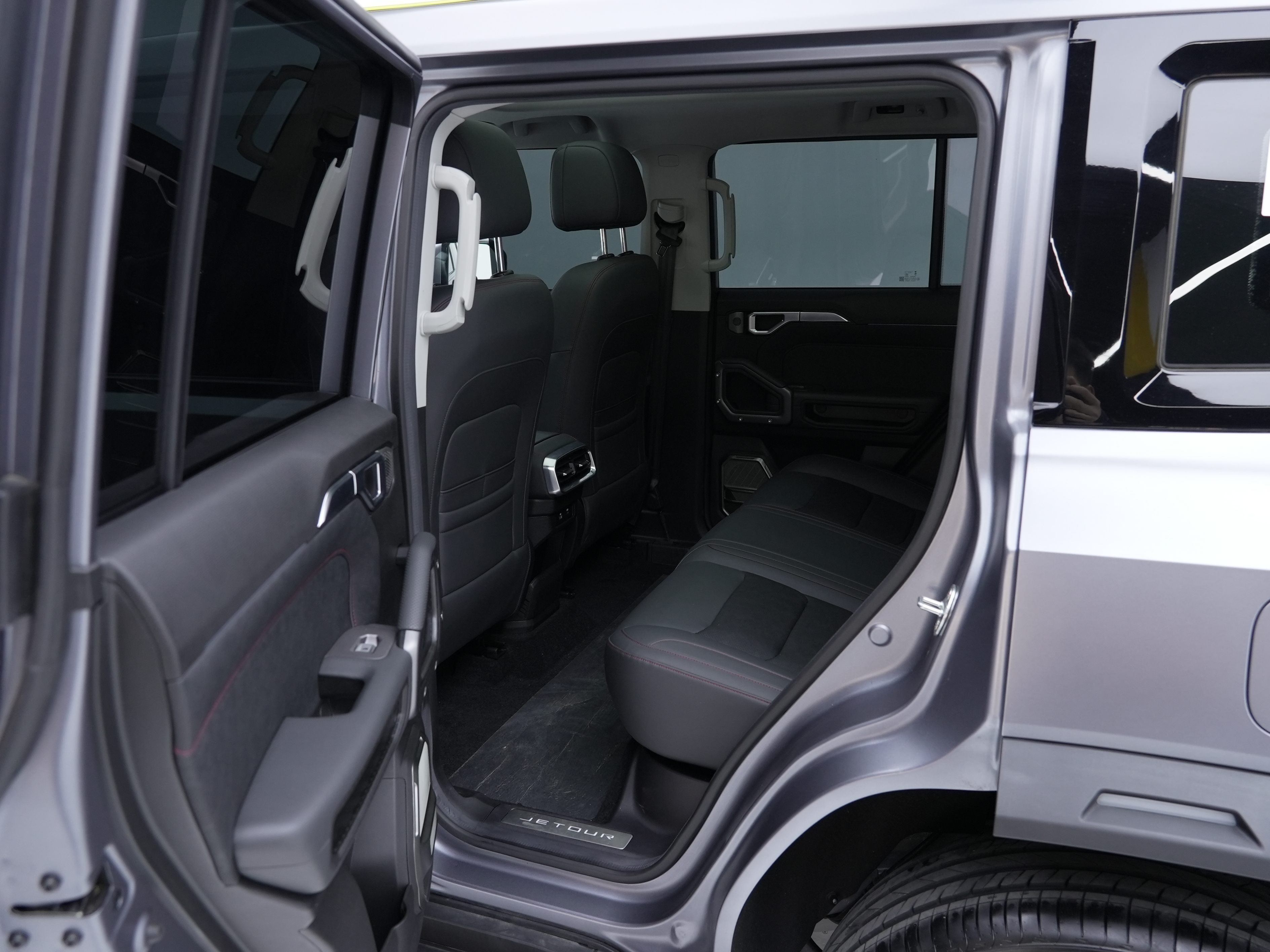 Jetour 2025 car image #8