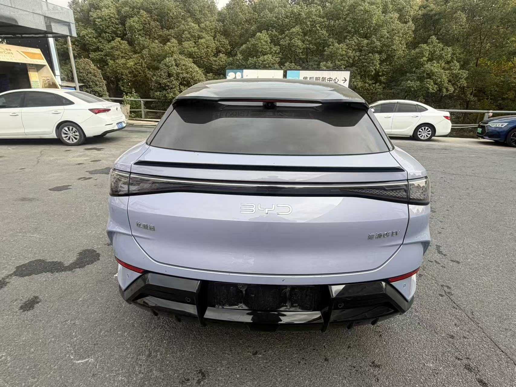 BYD Sea Lion 07 EV 2024 car image #8