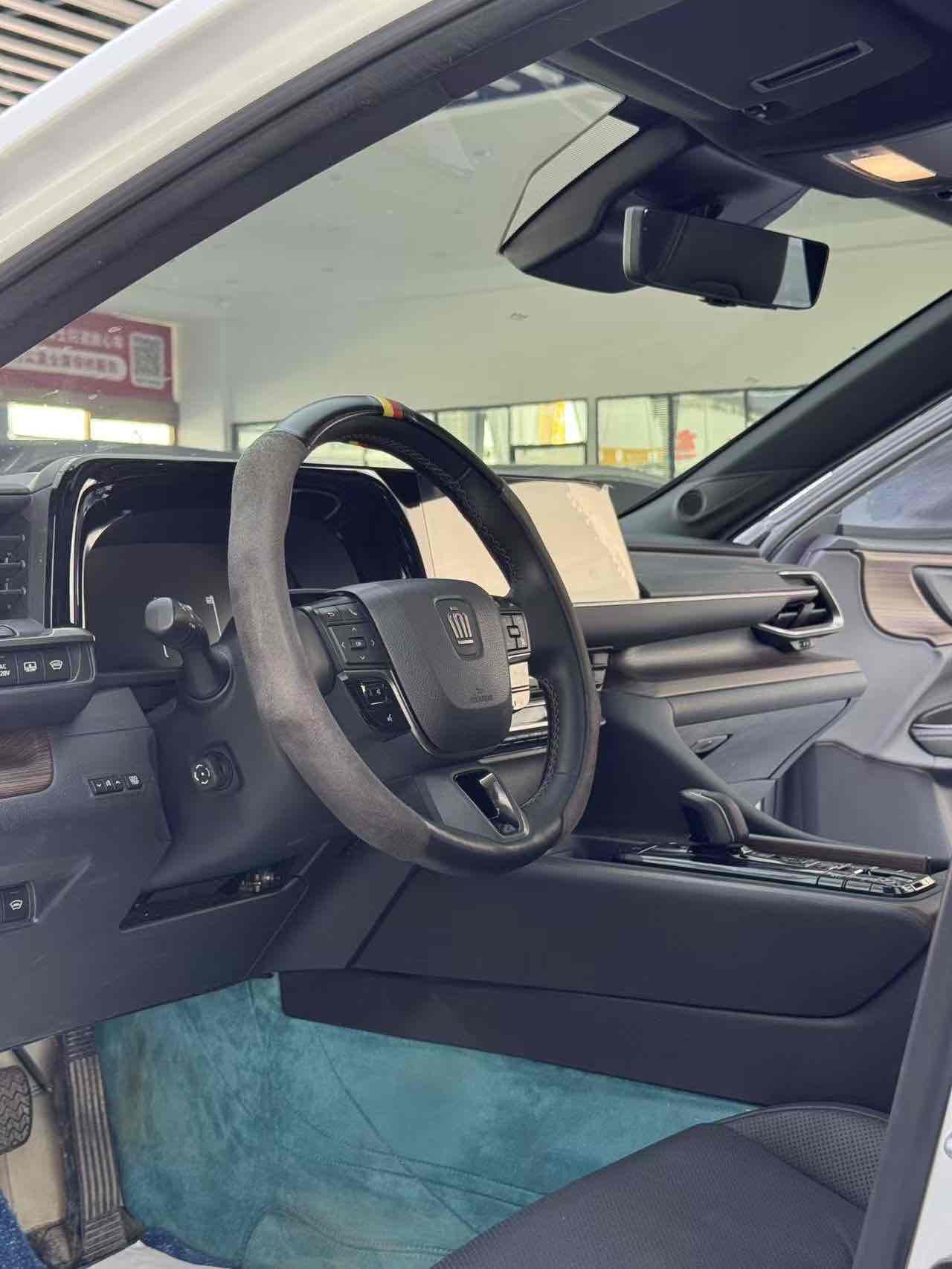 Toyota Crown 2024 #8 Toyota Crown 2024 صورة سيارة #8