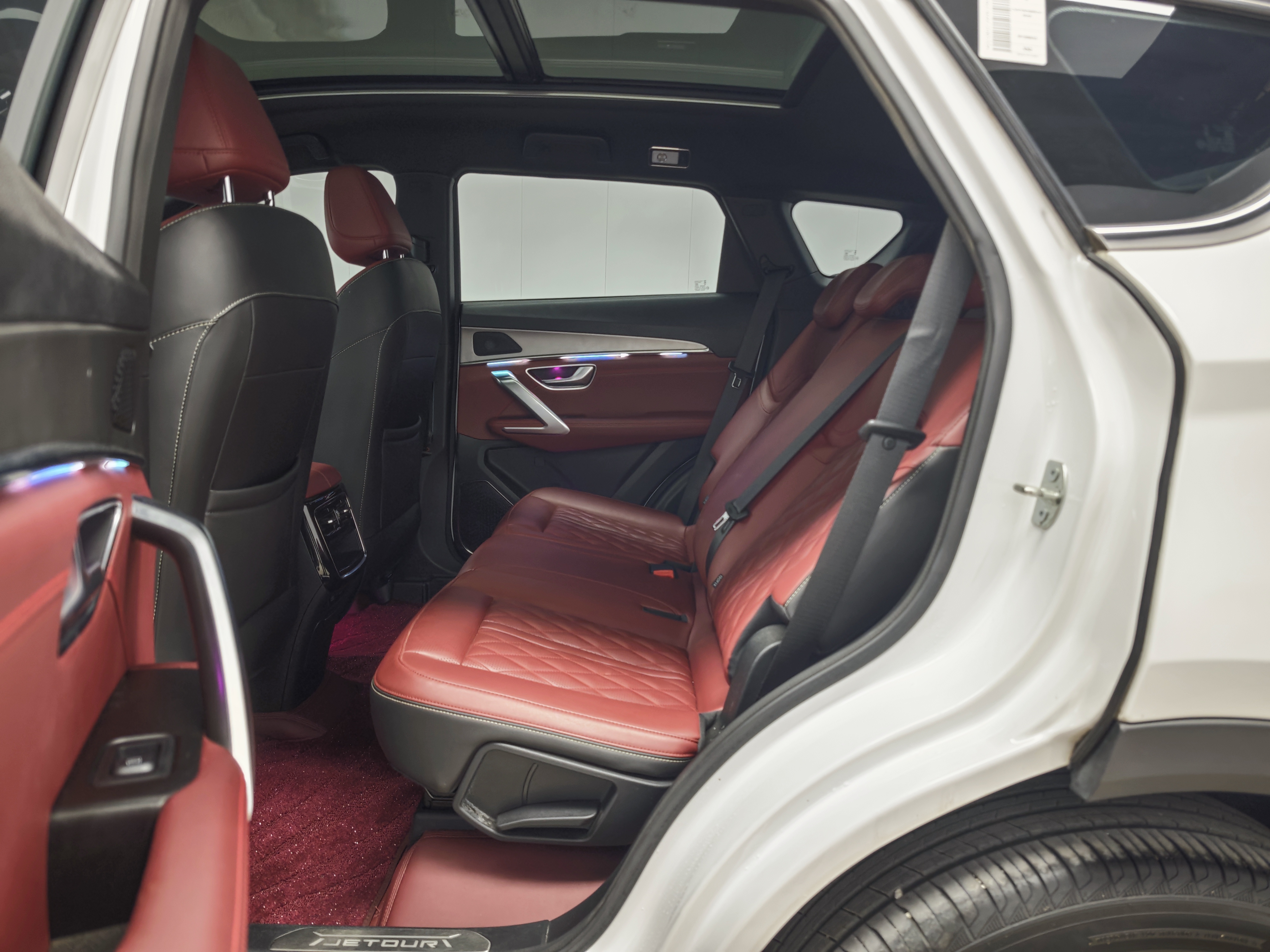 Jetour X70 PLUS 2025 #8 Jetour X70 PLUS 2025 car image #8