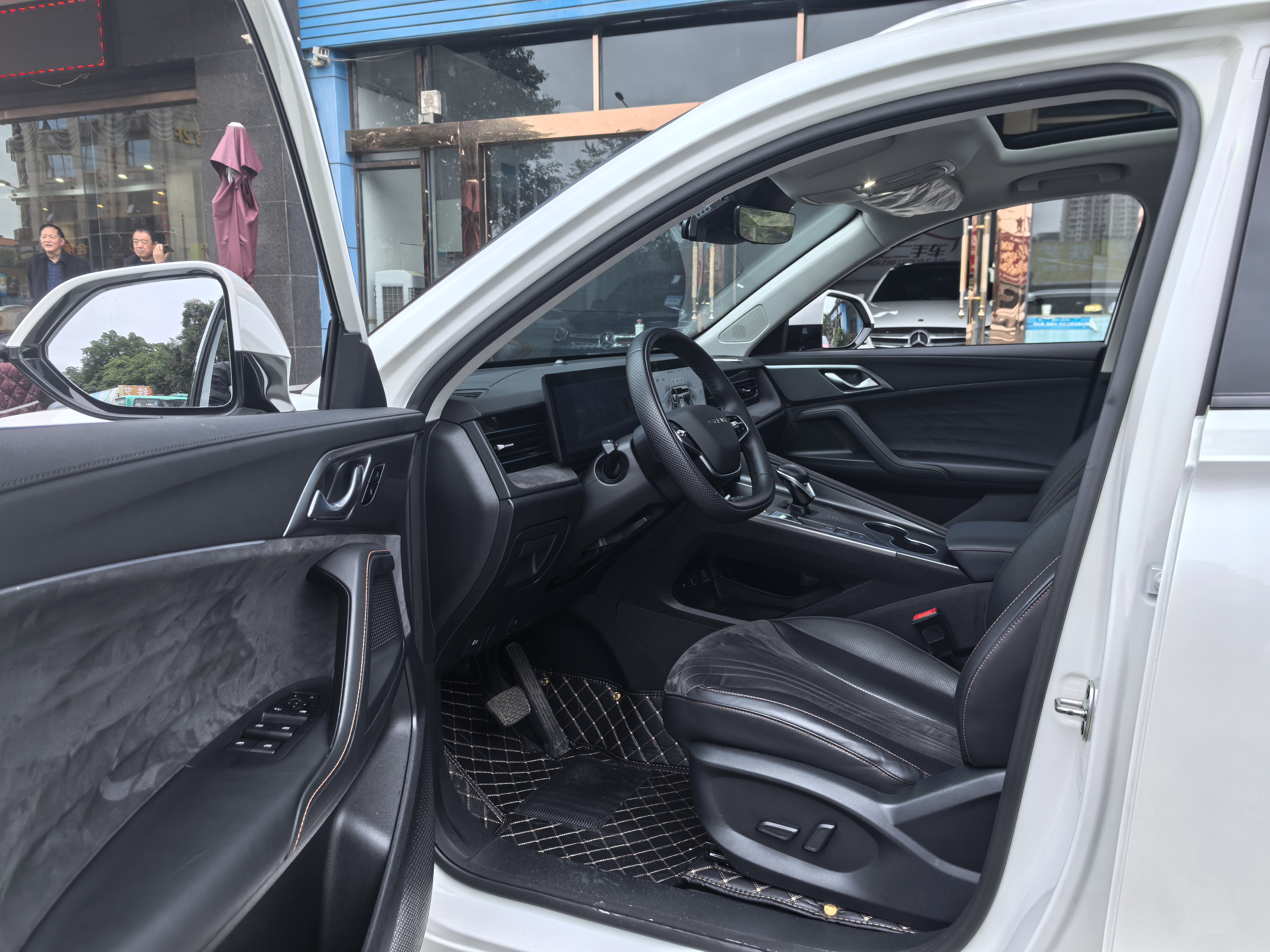 Roewe D5X DMH 2024 imagen de coche #8