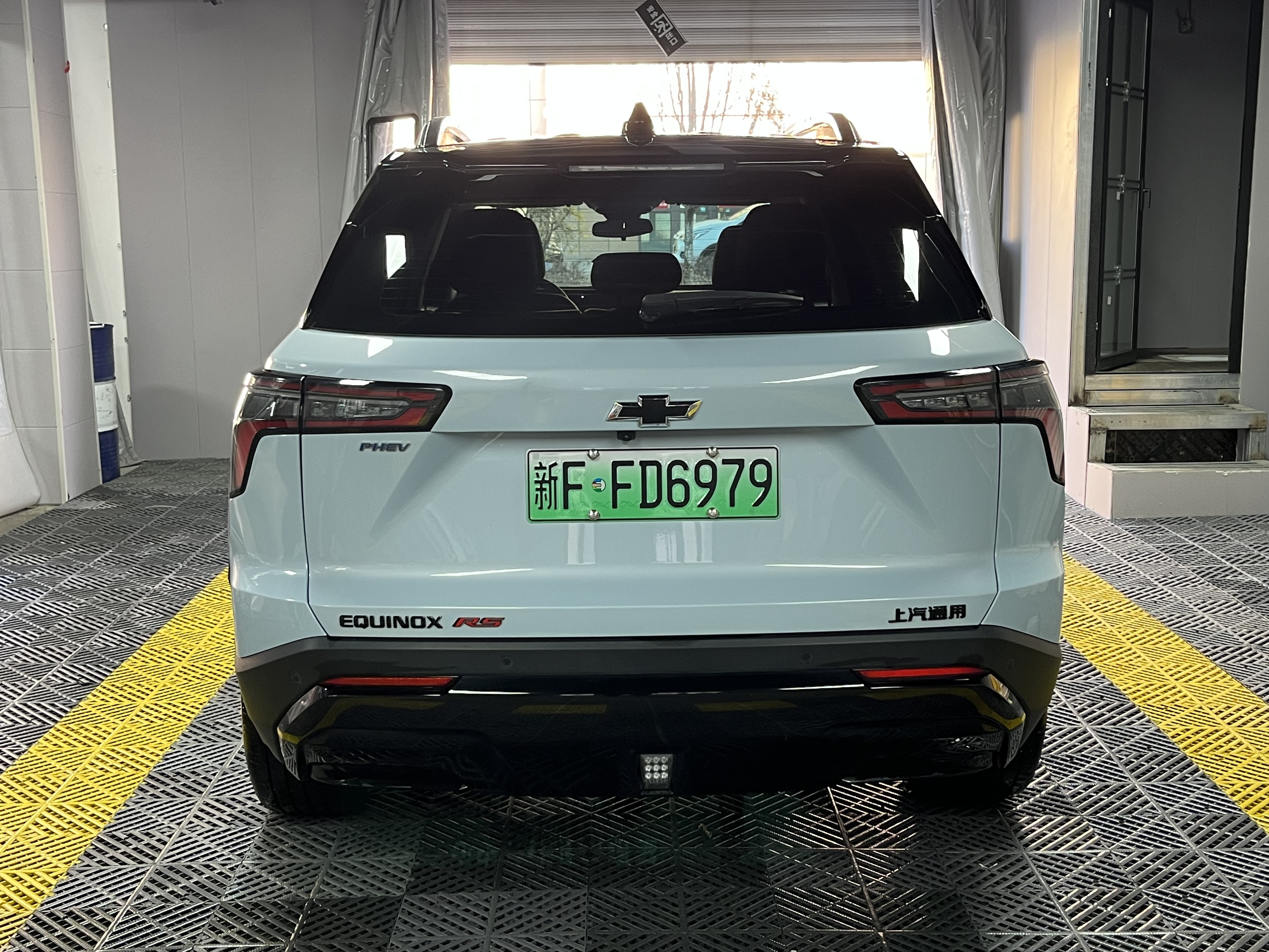 Chevrolet Equinox Plus 2024 car image #8