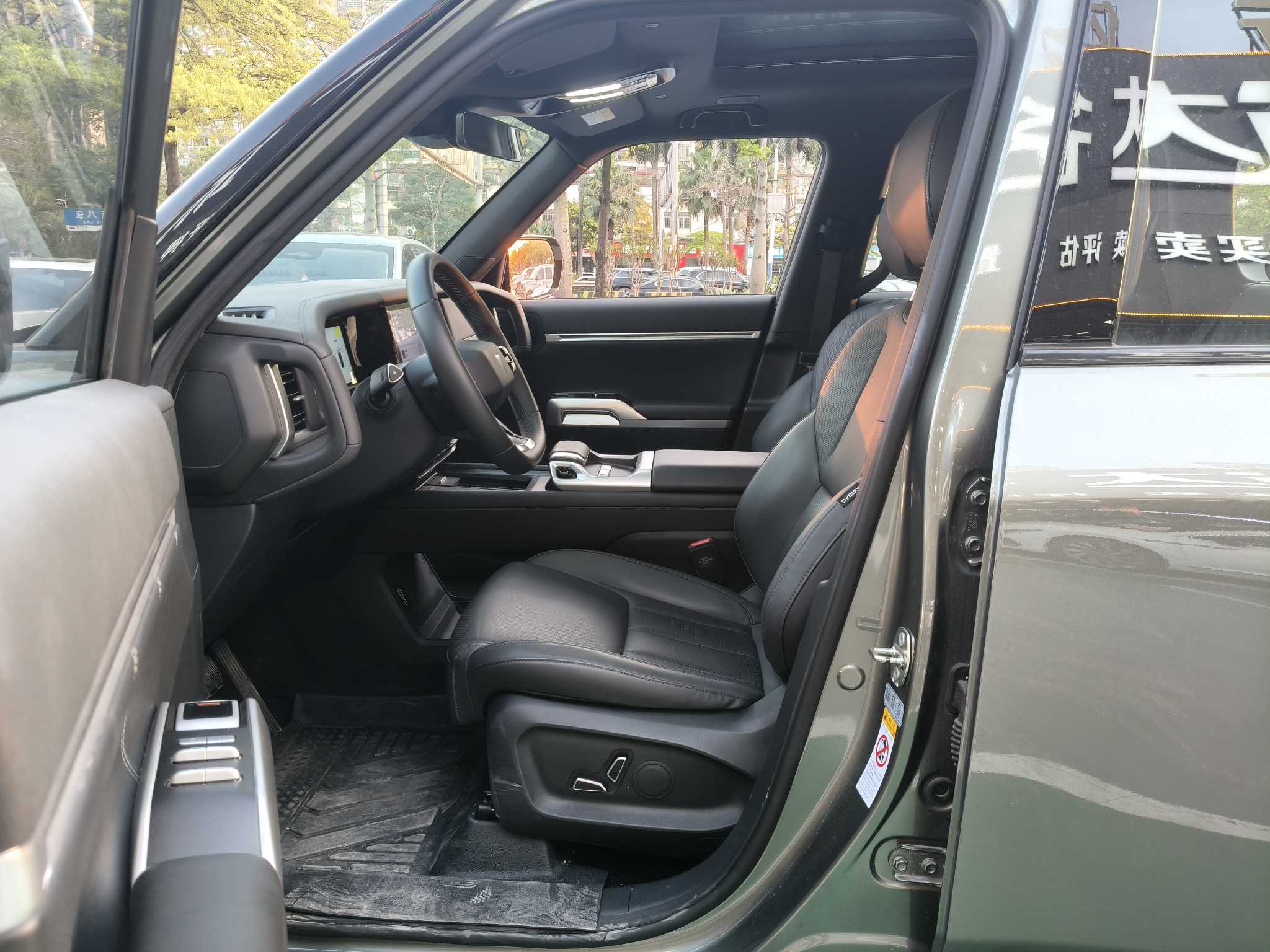 Deepal G318 2025 car image #8