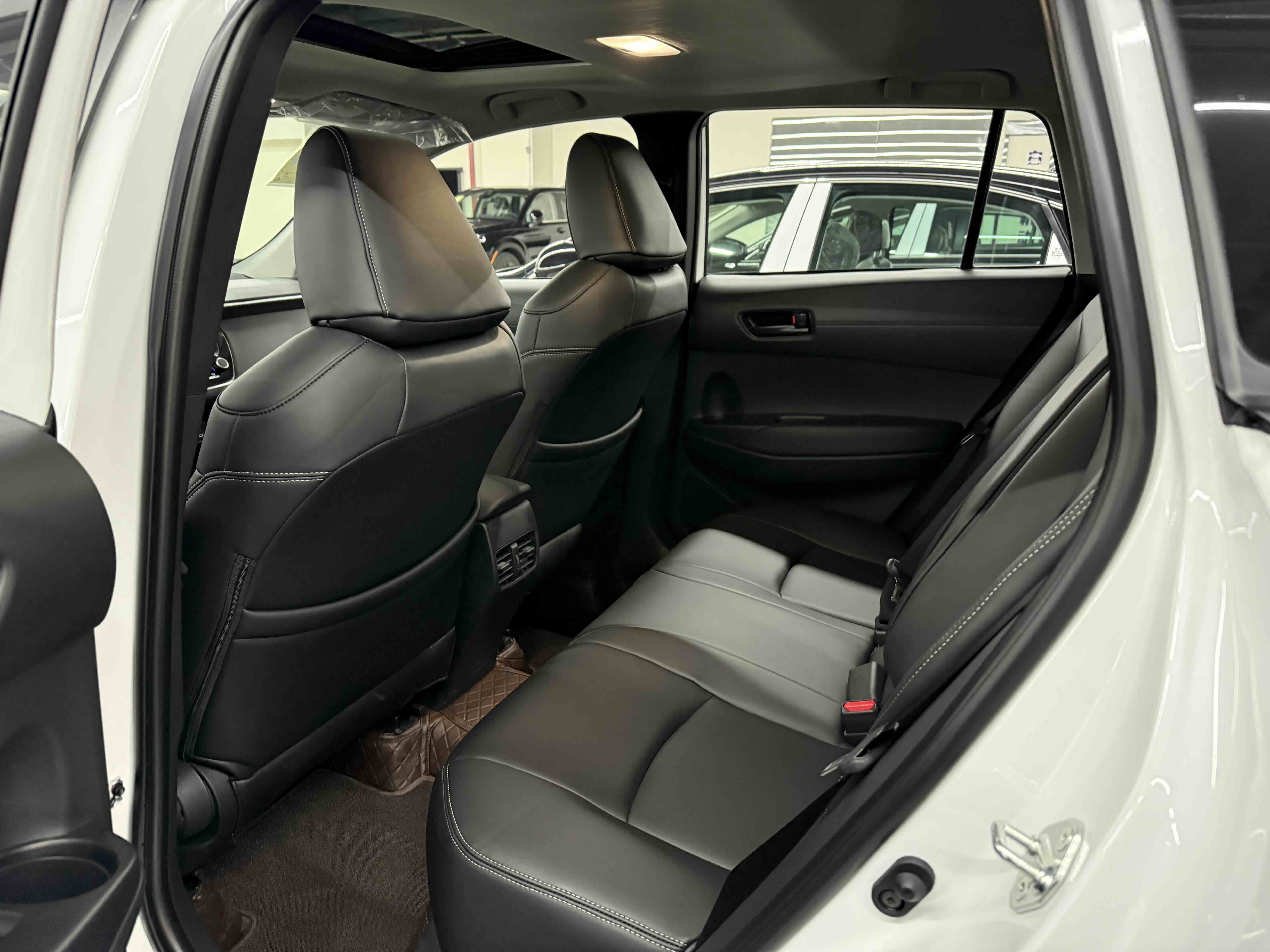 Toyota Corolla Cross 2026 immagine di auto #8