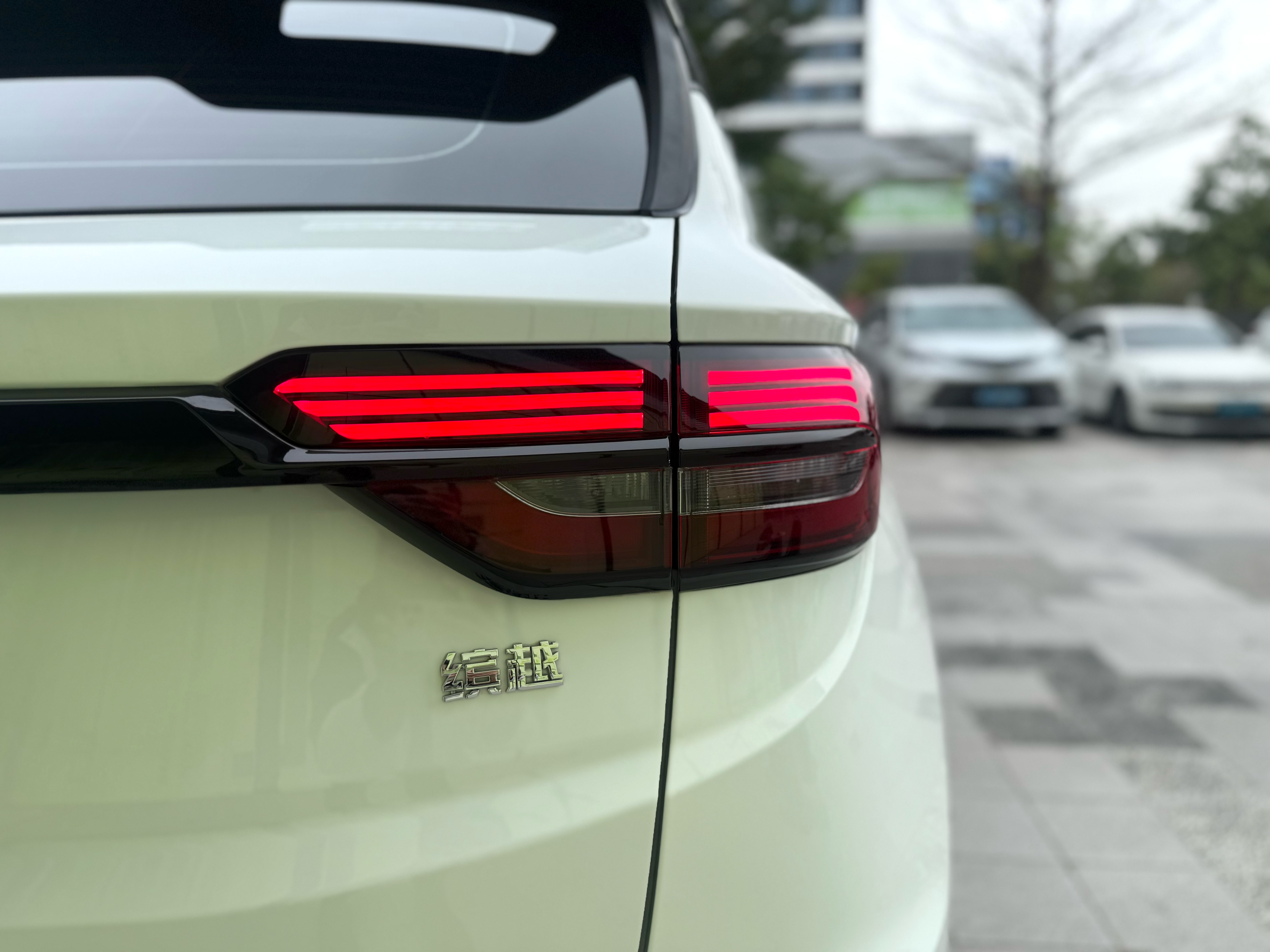 GEELY Coolray 2025 #8 GEELY Coolray 2025 car image #8