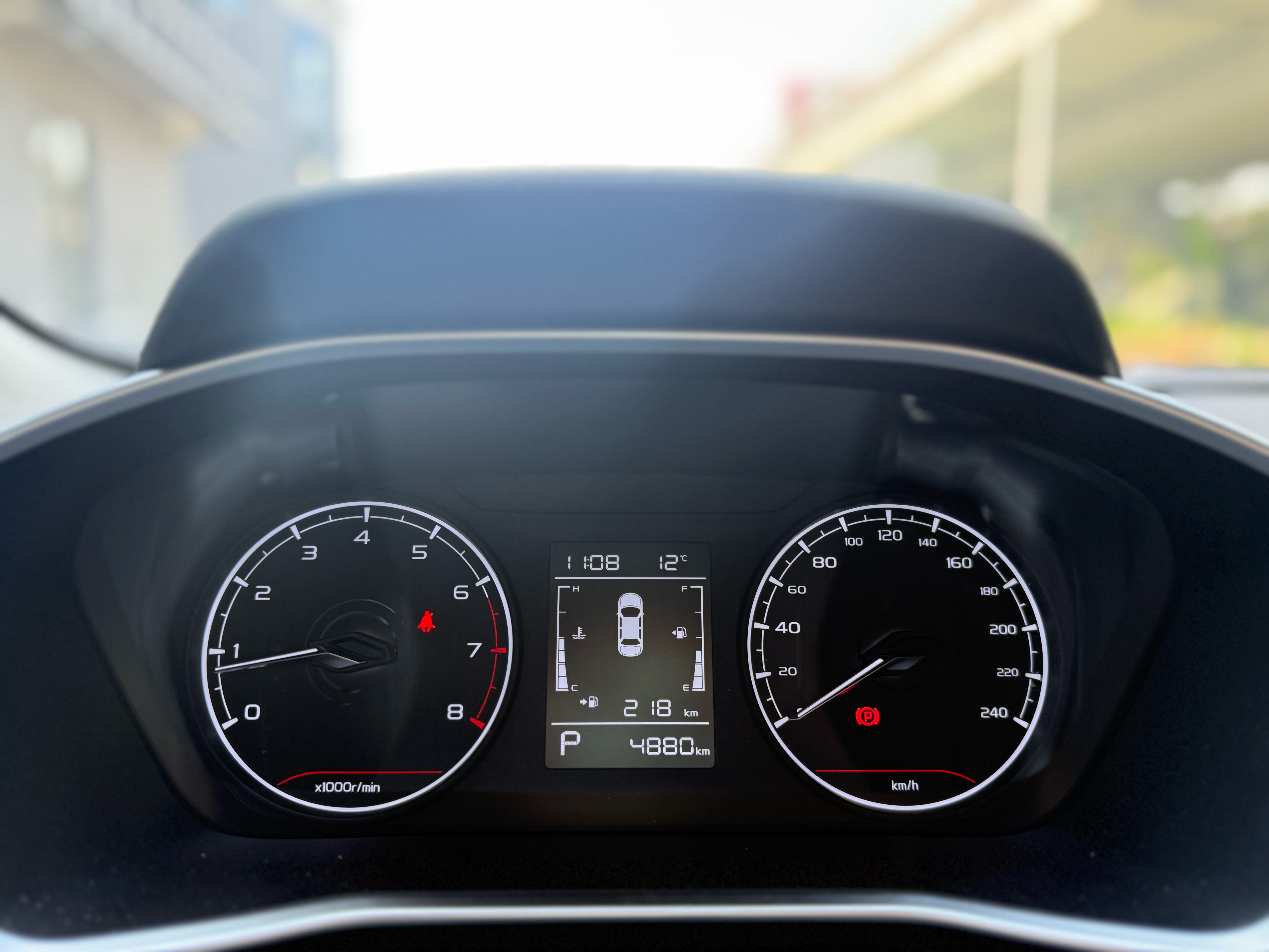 GEELY Coolray 2025 car image #8