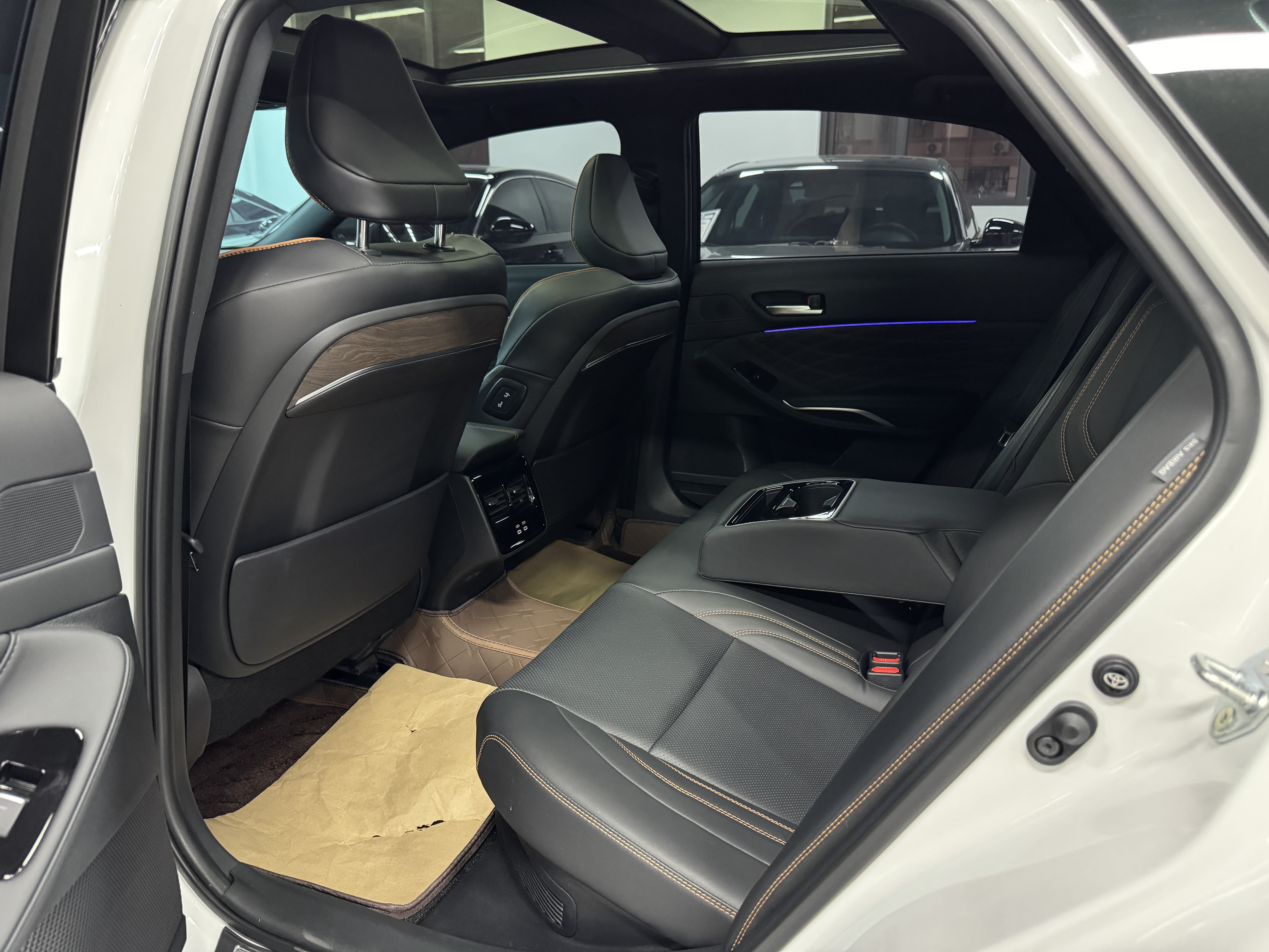 Toyota Avalon 2024 immagine di auto #8