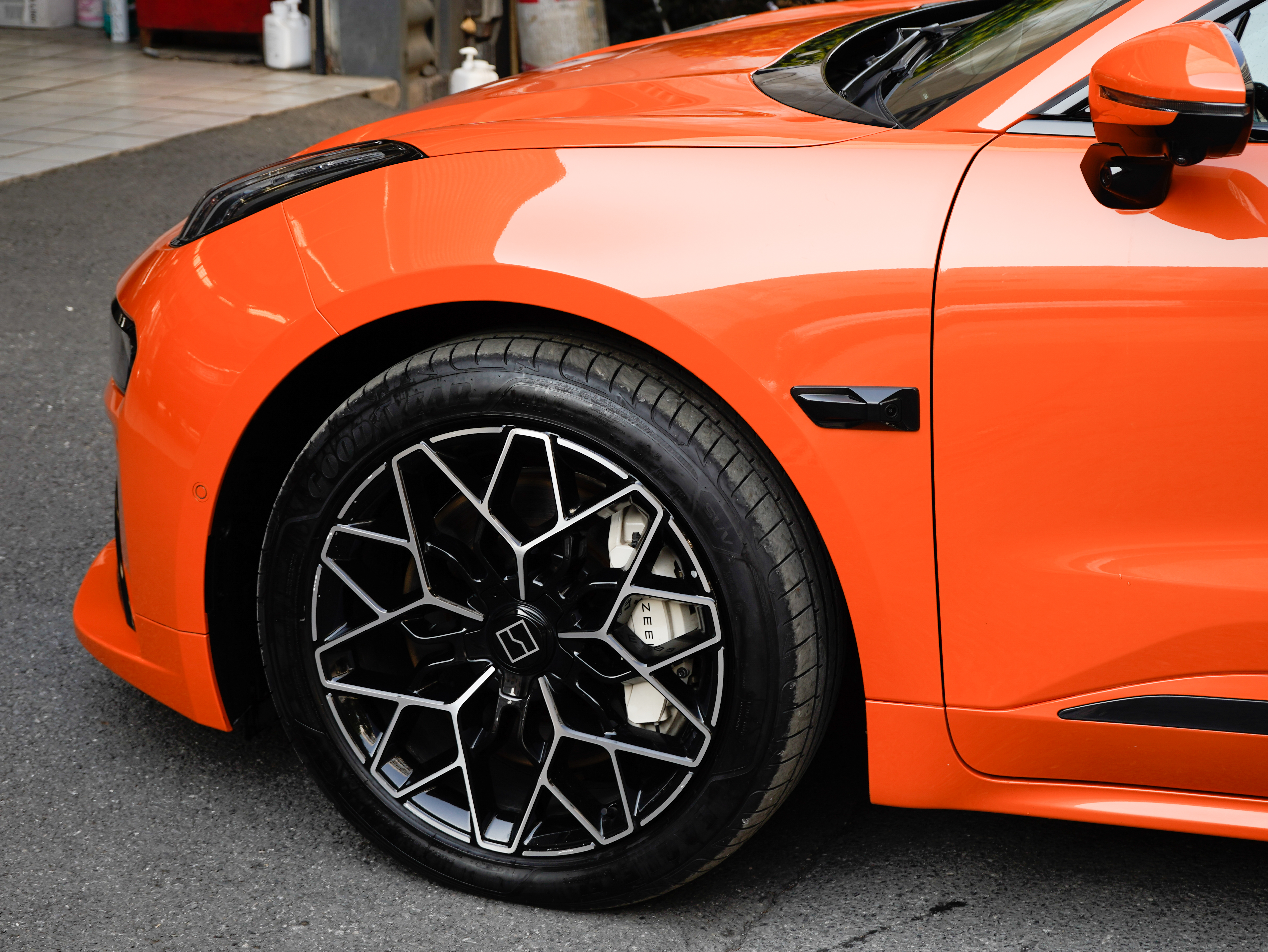 Zeekr 001 2024 immagine di auto #8