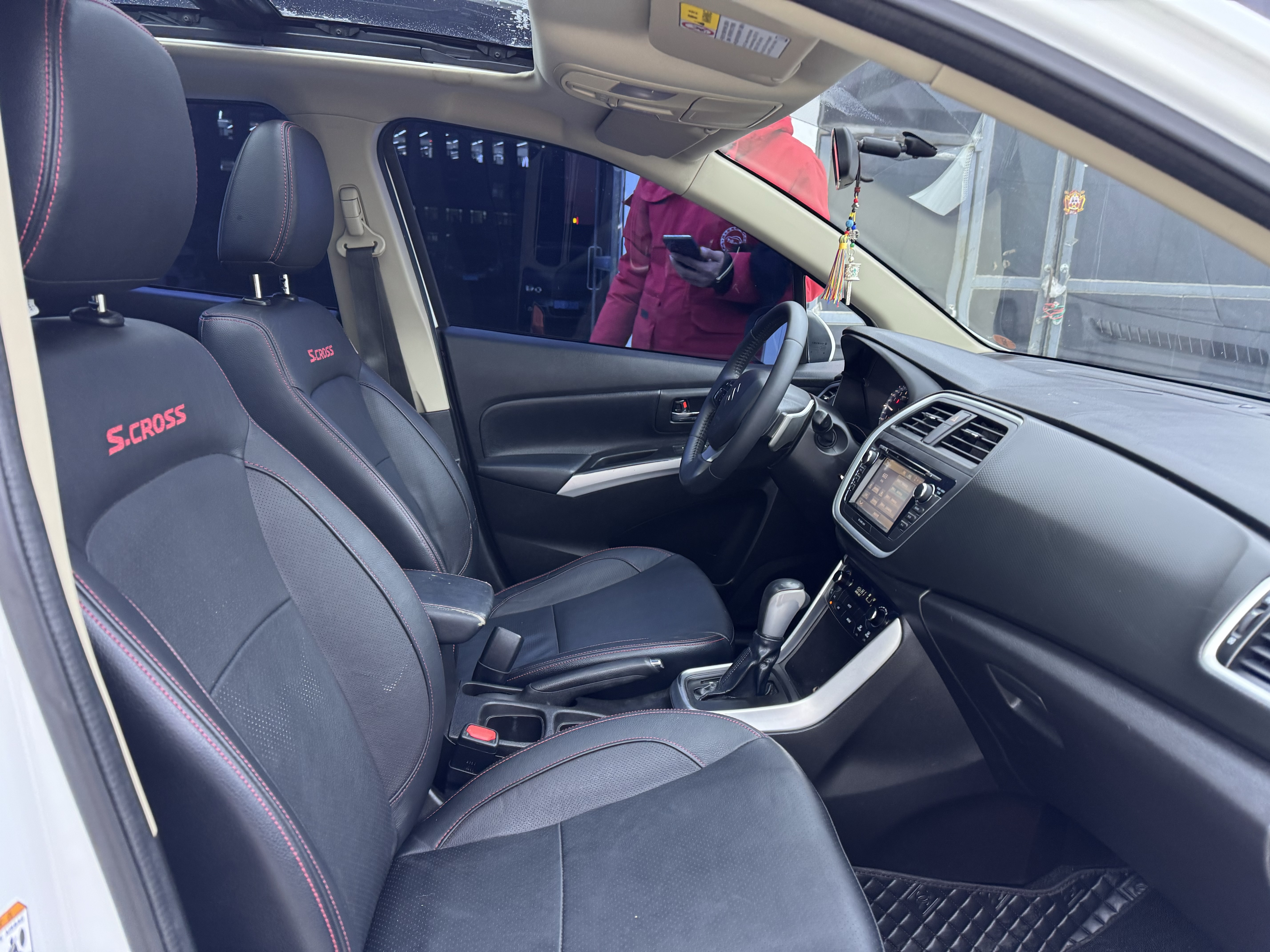 Suzuki S-Cross 2016 صورة سيارة #8