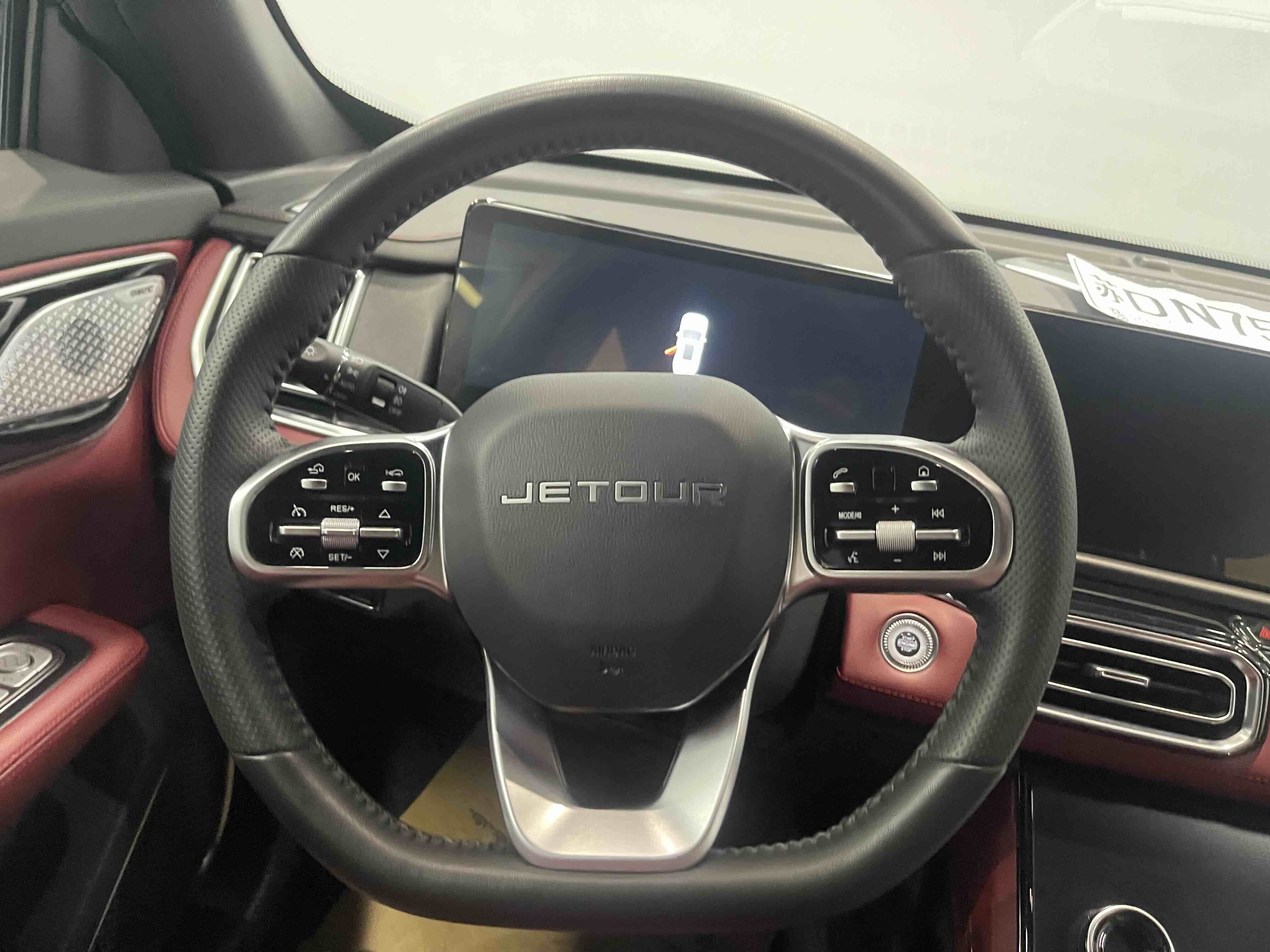 X70 PLUS 2024 car image #8