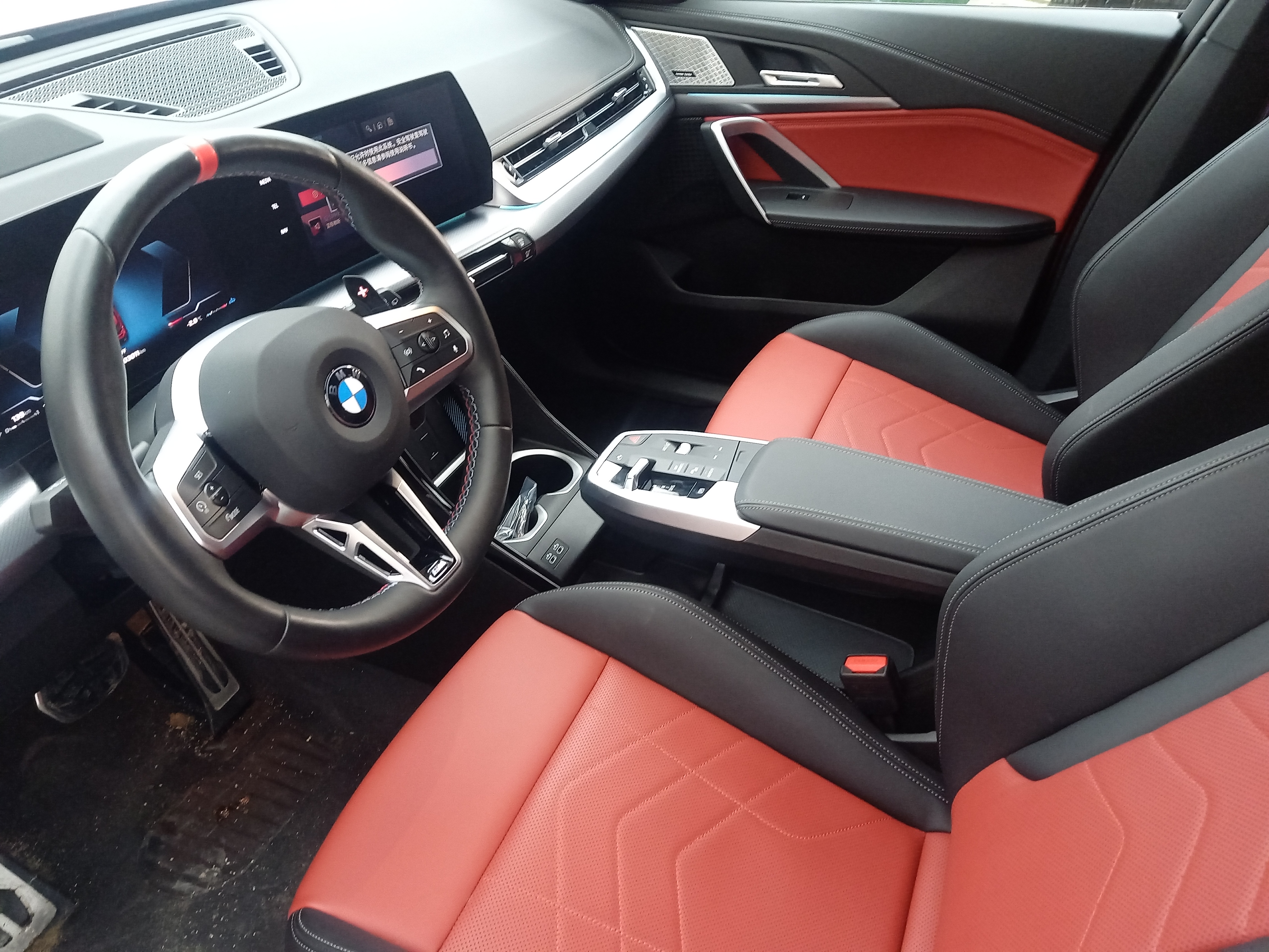 BMW X1 M35Li 2025 #8 BMW X1 M35Li 2025 car image #8