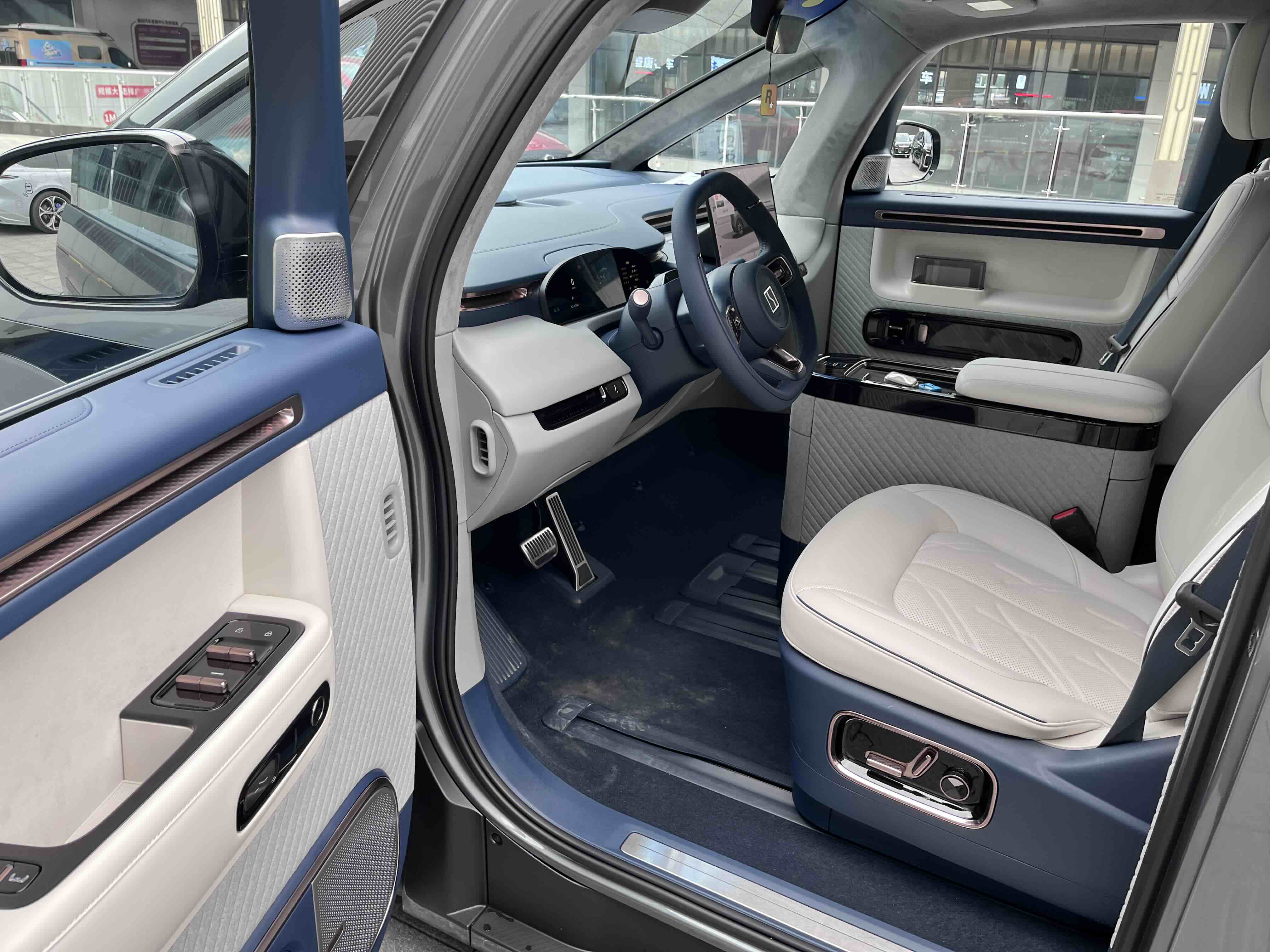 Zeekr MIX 2024 صورة سيارة #8