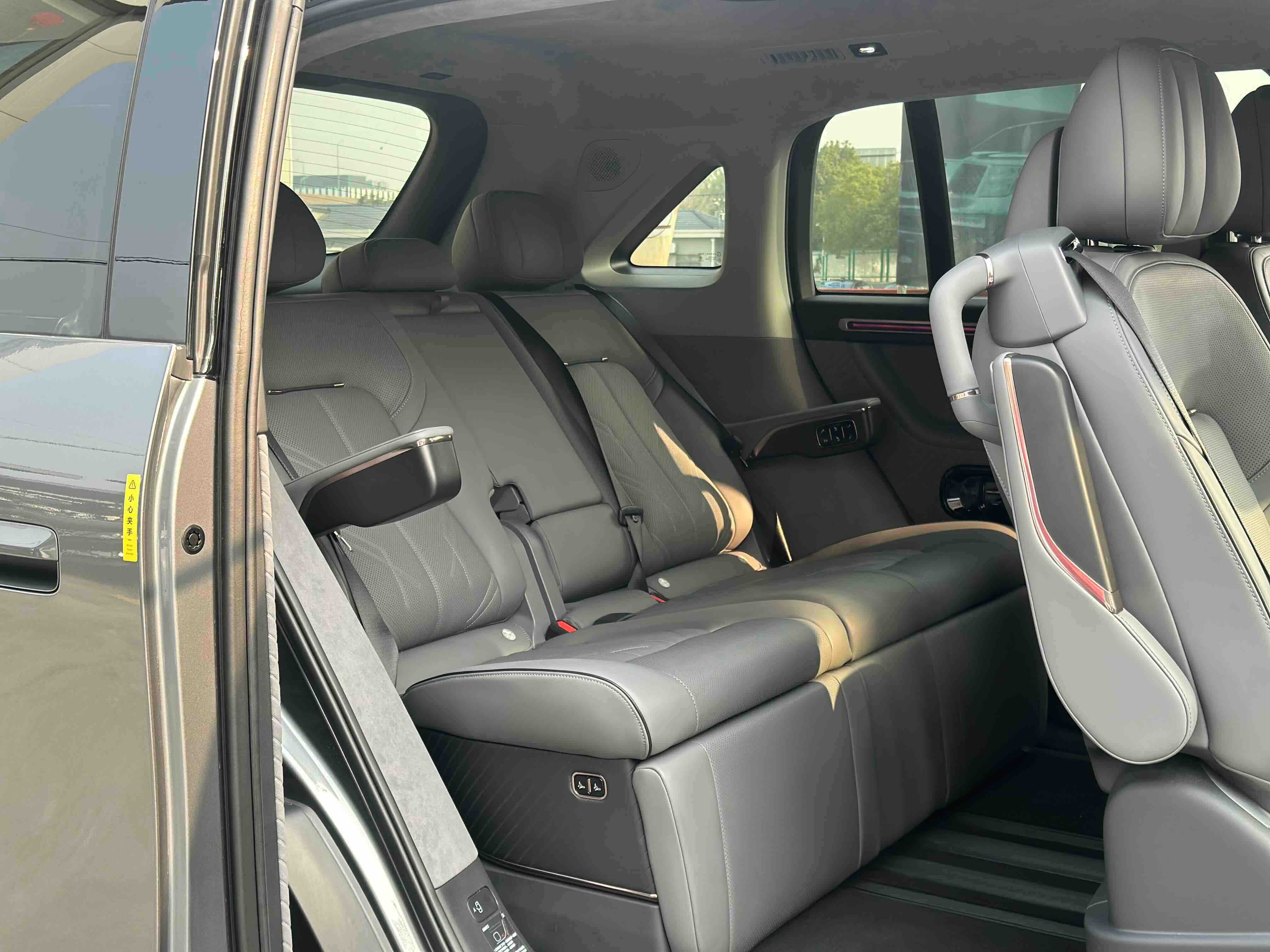 Zeekr MIX 2024 صورة سيارة #8