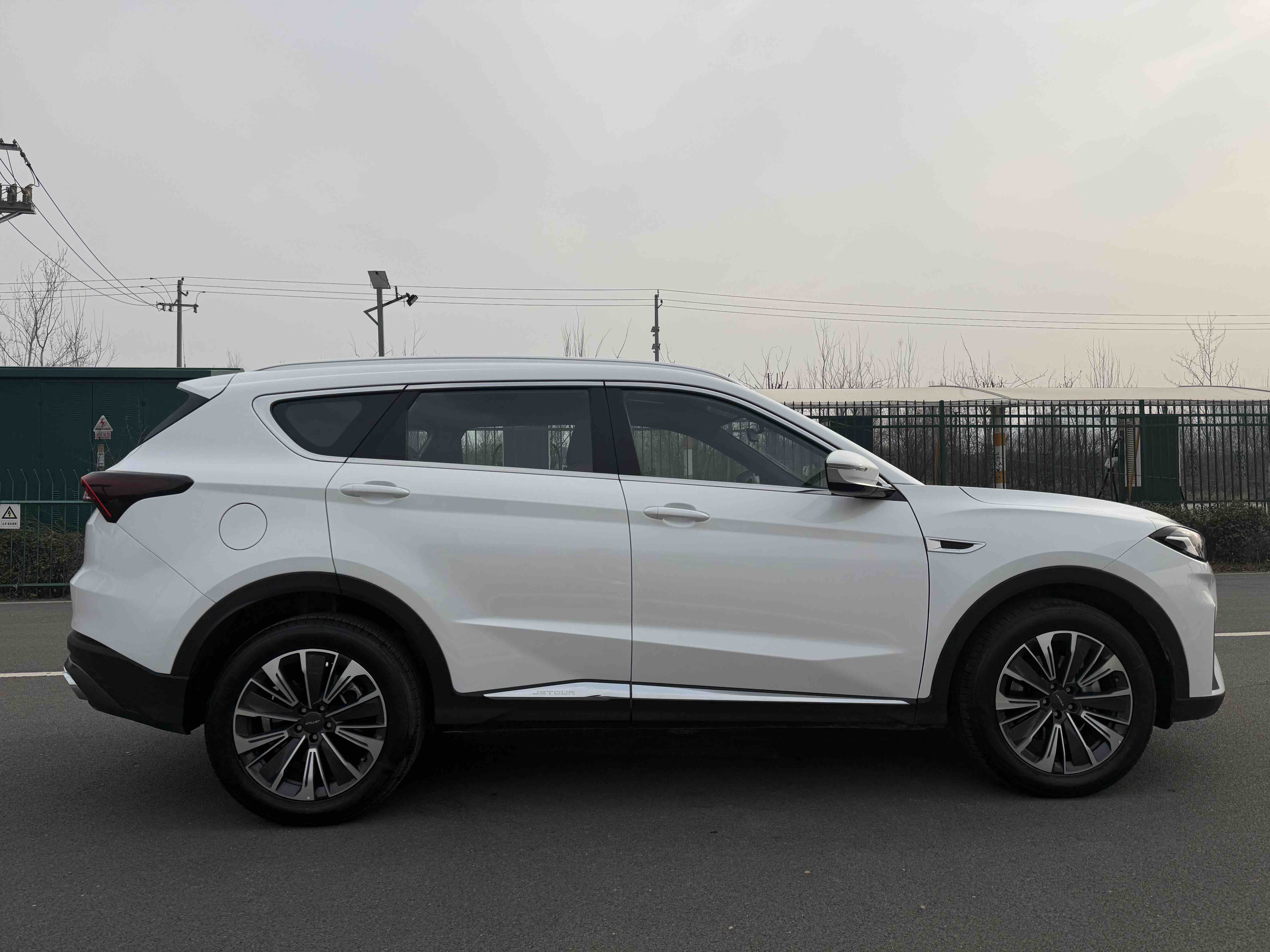 X70 PLUS 2026 #8 X70 PLUS 2026 car image #8