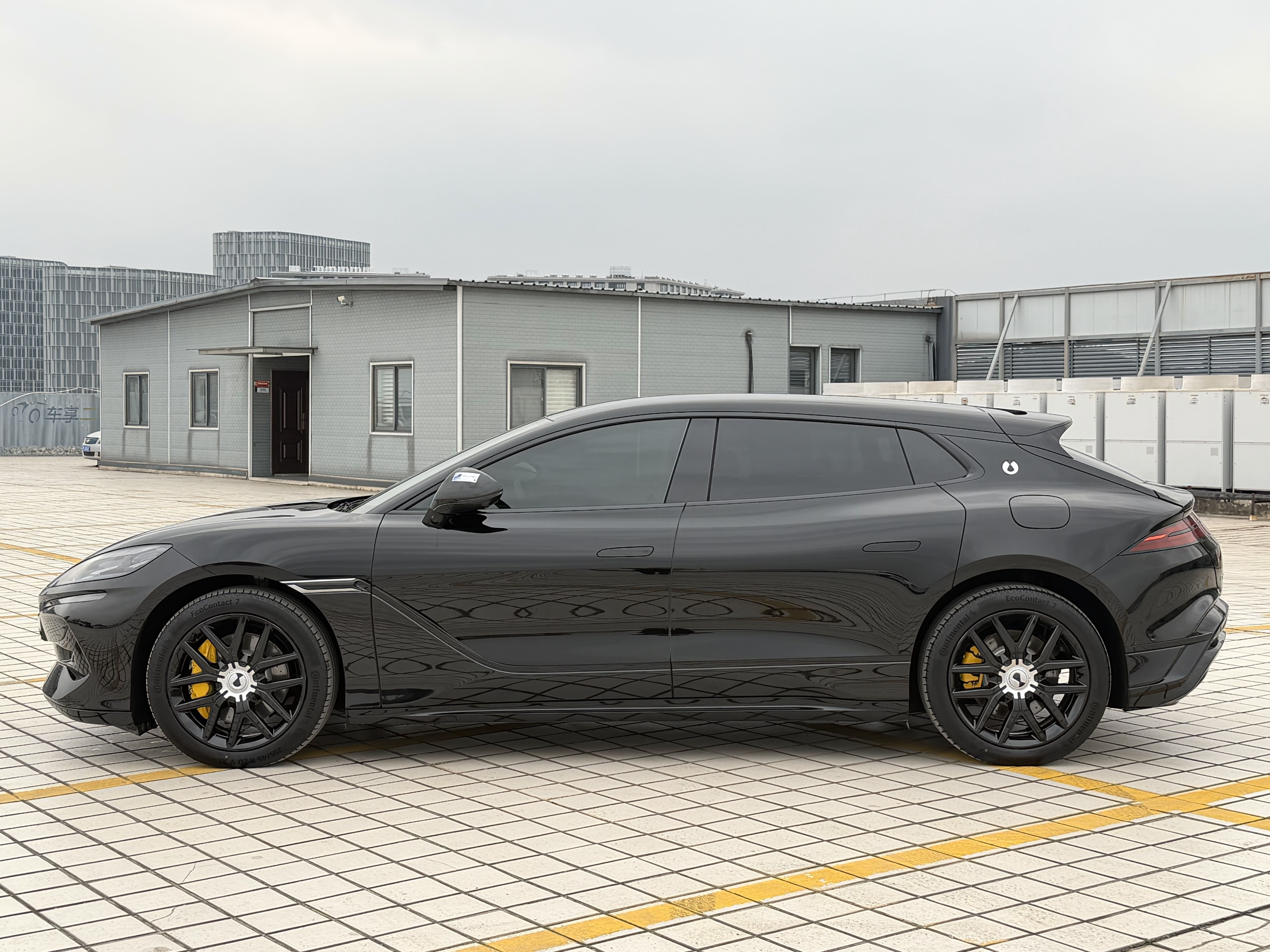 Denza Z9GT 2025 car image #8