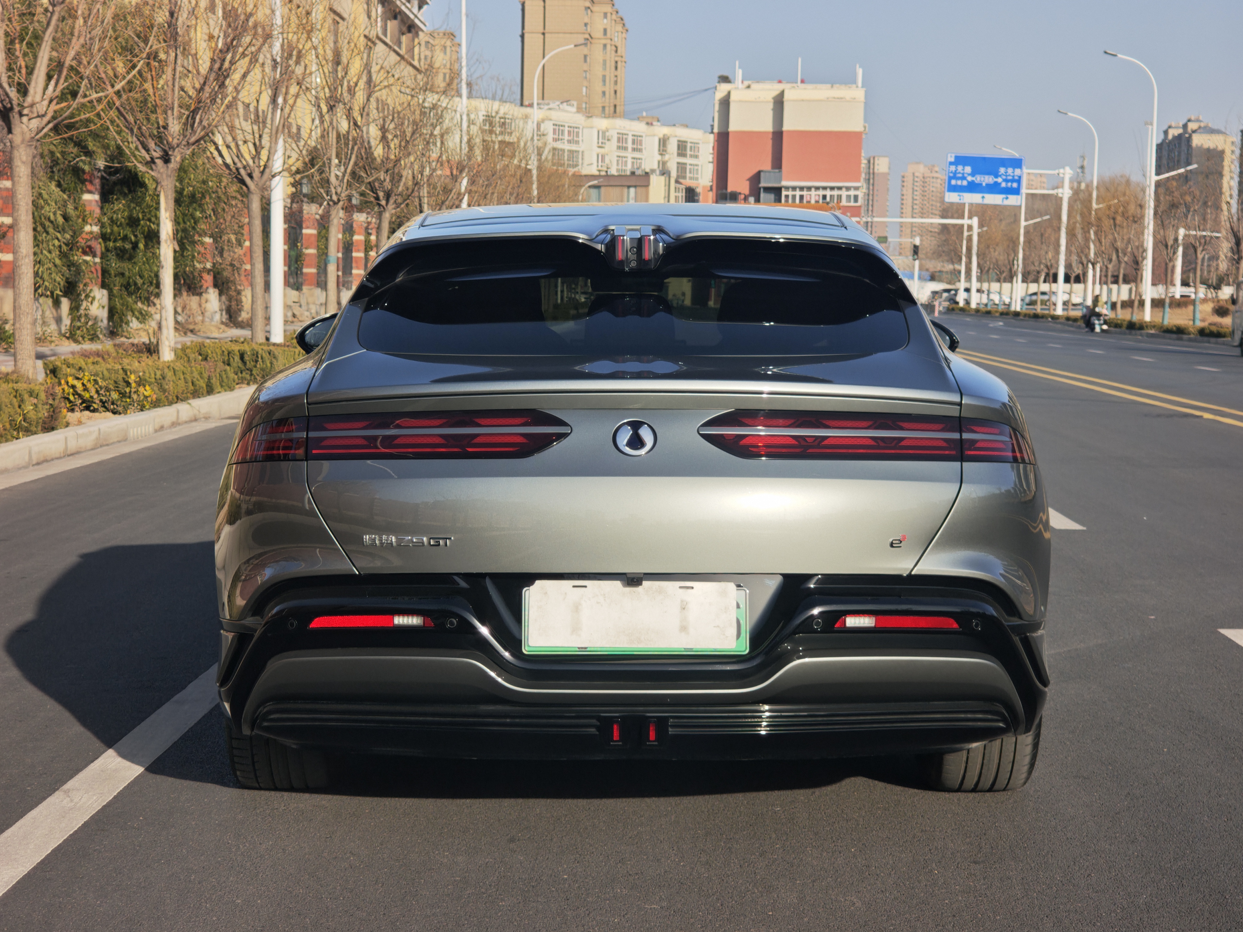 Denza Z9GT 2024 #8 Denza Z9GT 2024 car image #8