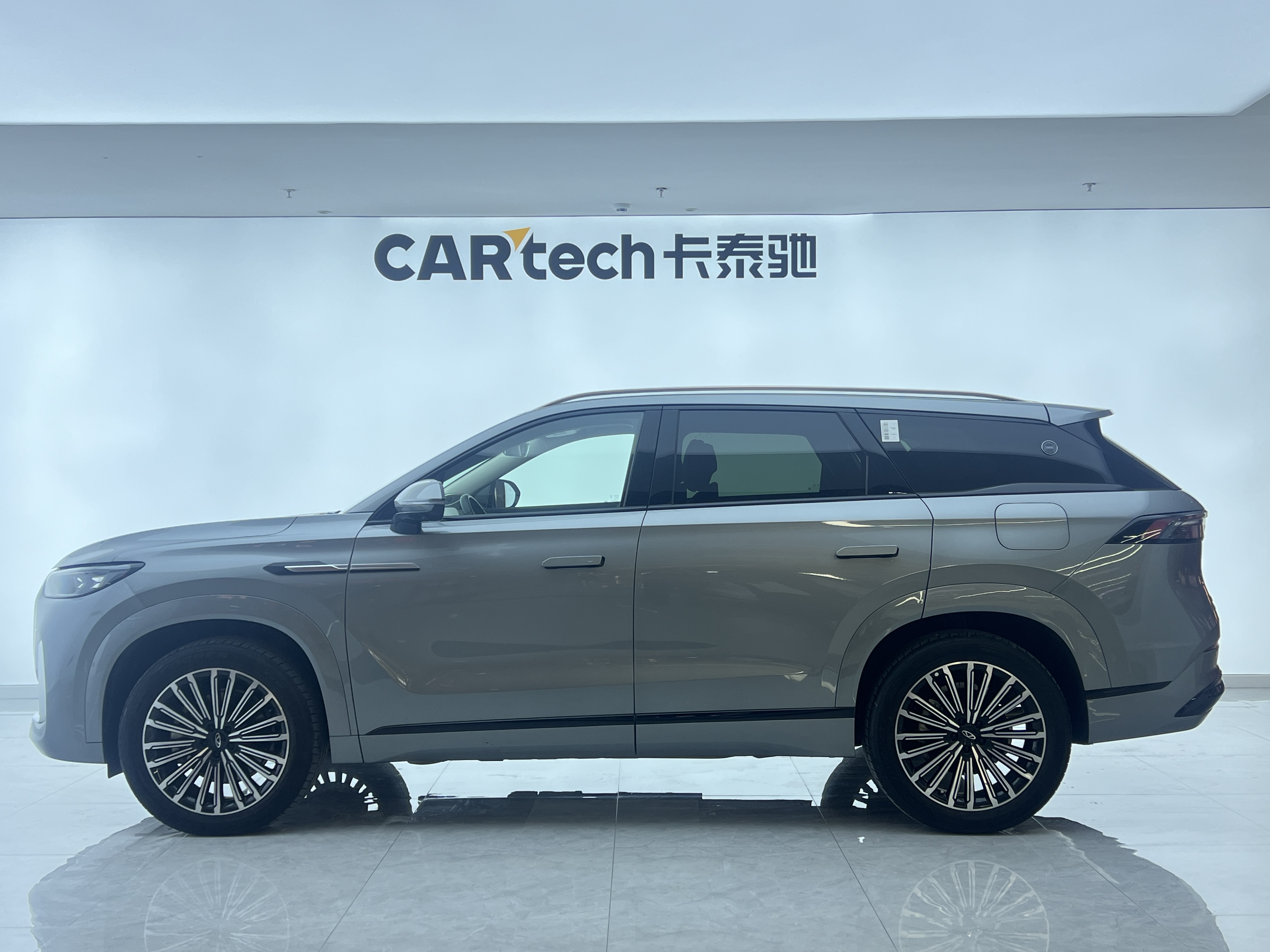 Chery Tiggo9 C-DM 2024 car image #8