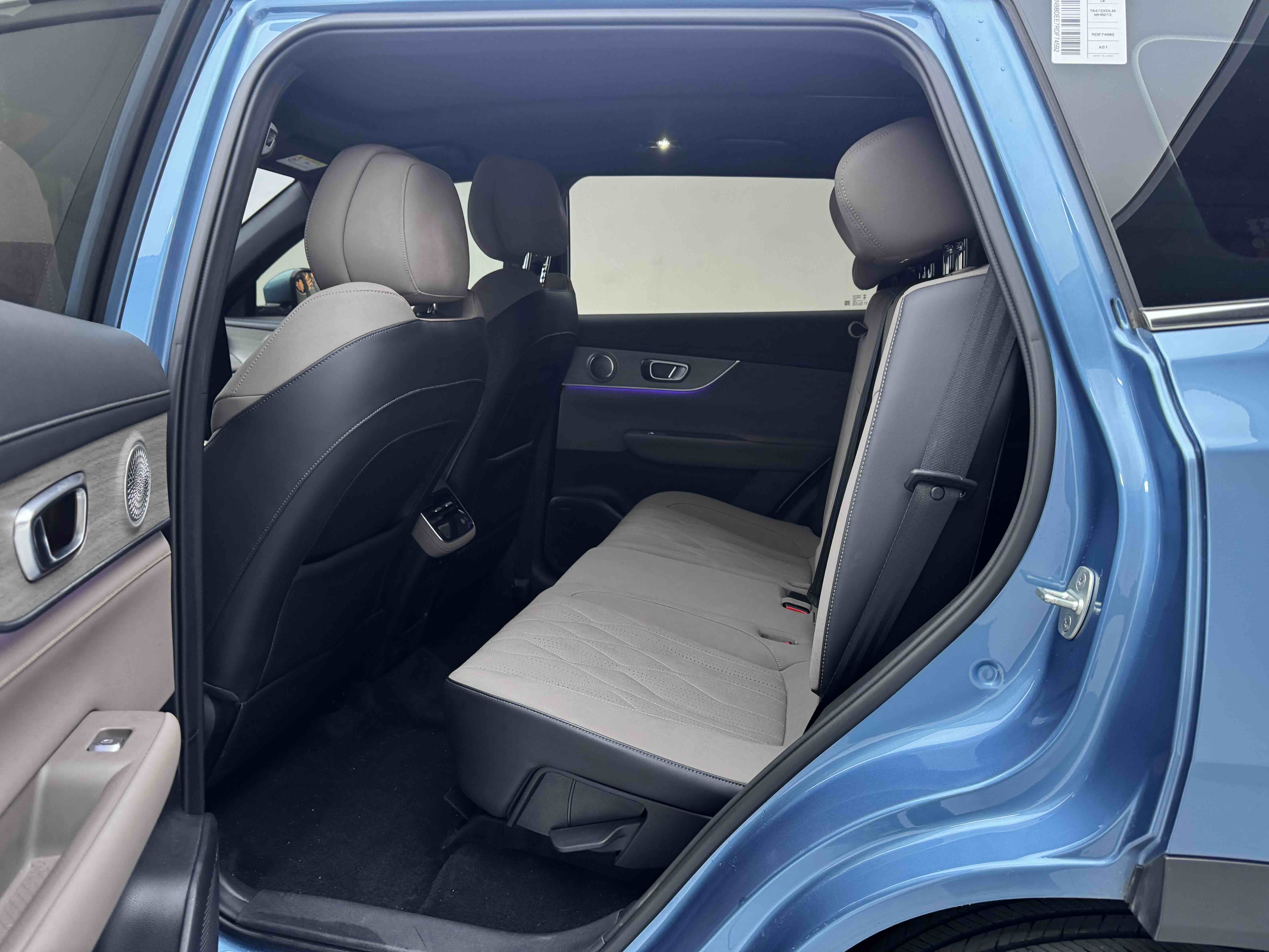Tiggo8 PLUS C-DM 2025 #8 Tiggo8 PLUS C-DM 2025 car image #8