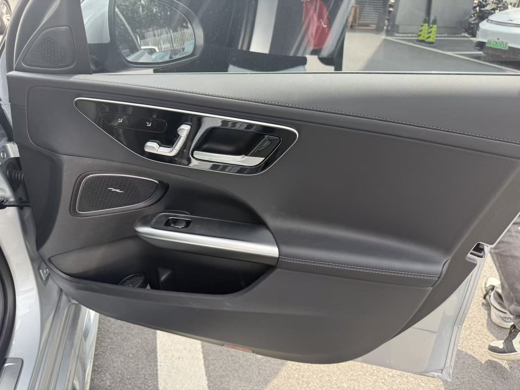 Mercedes-Benz C Class 2025 car image #8