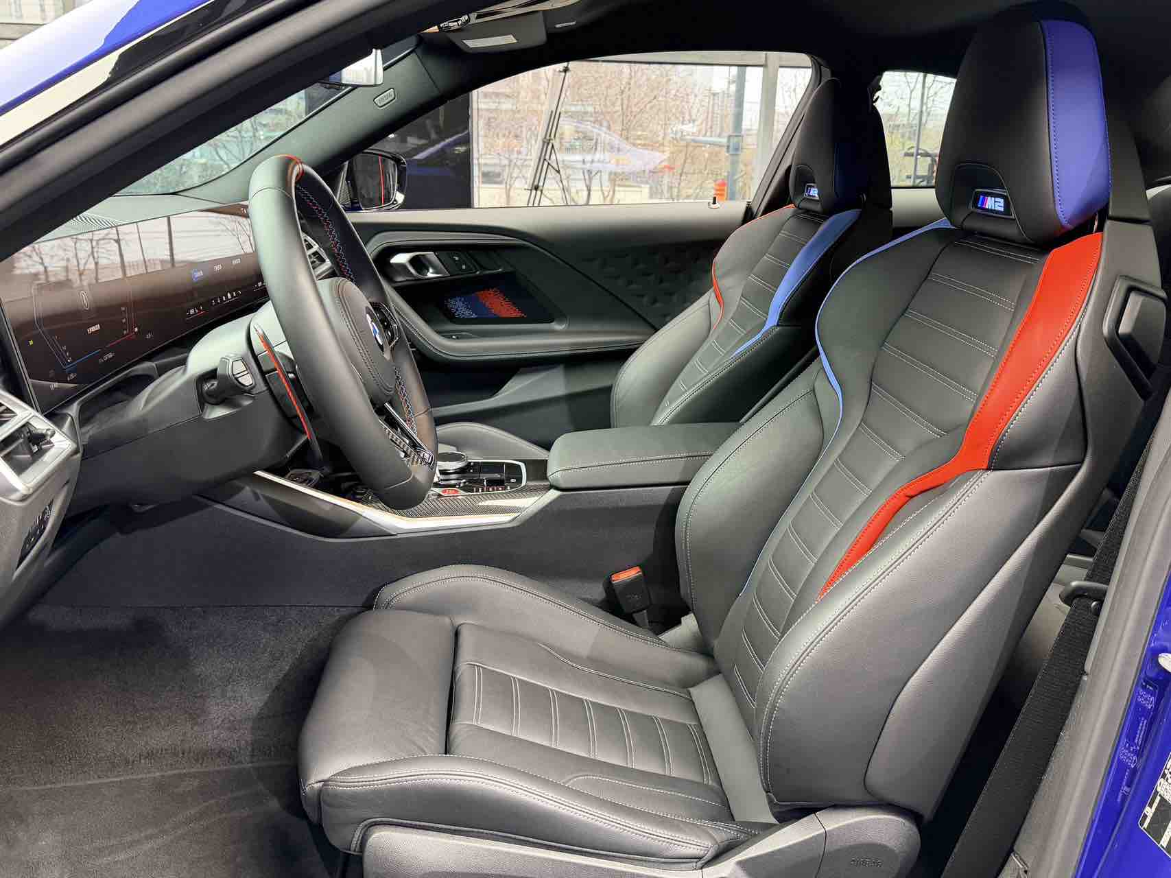 BMW M2 2025 car image #8