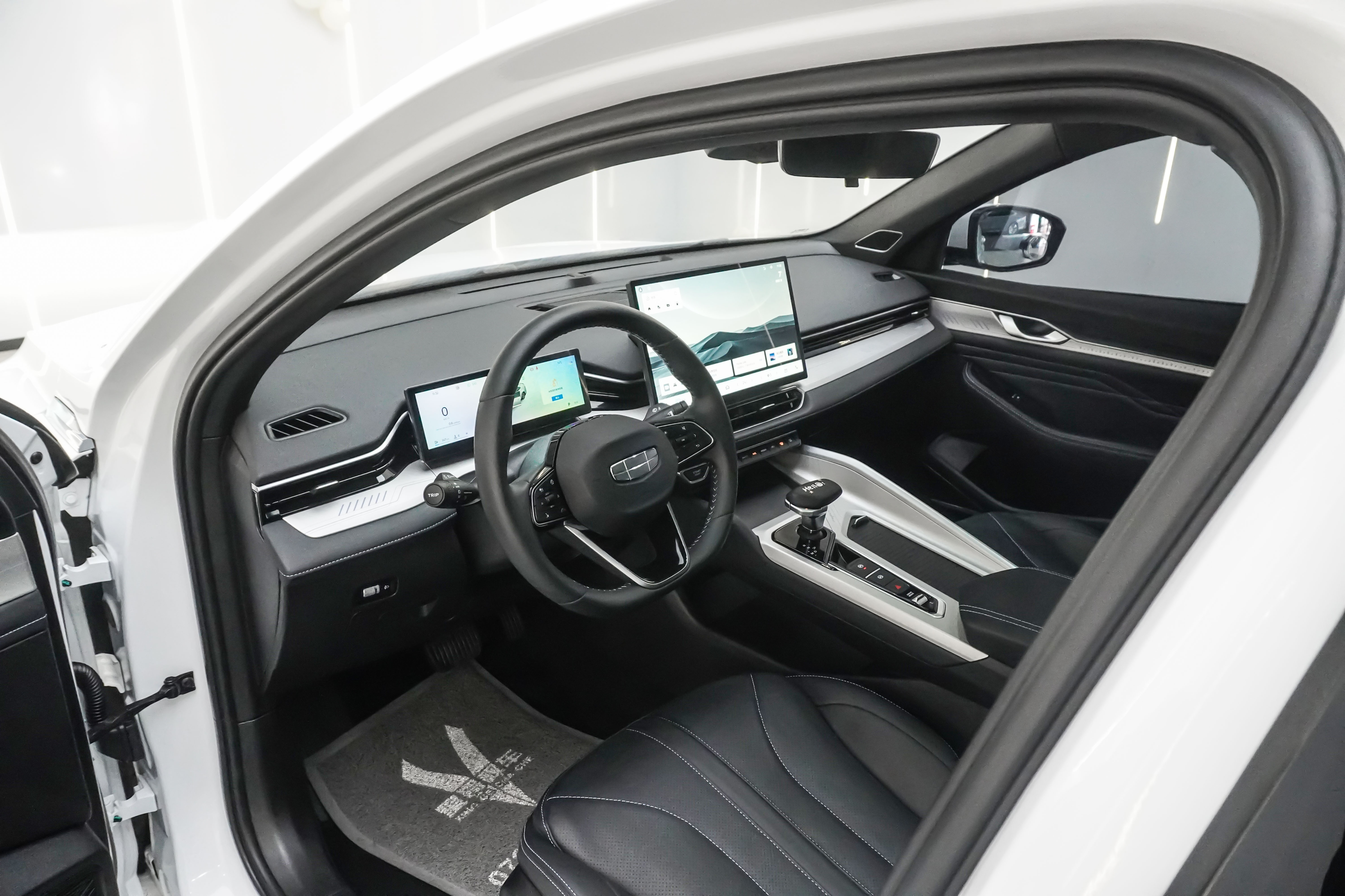Preface 2025 car image #8