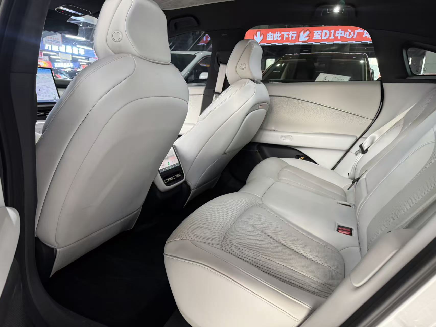 Xpeng P7+ 2025 car image #8