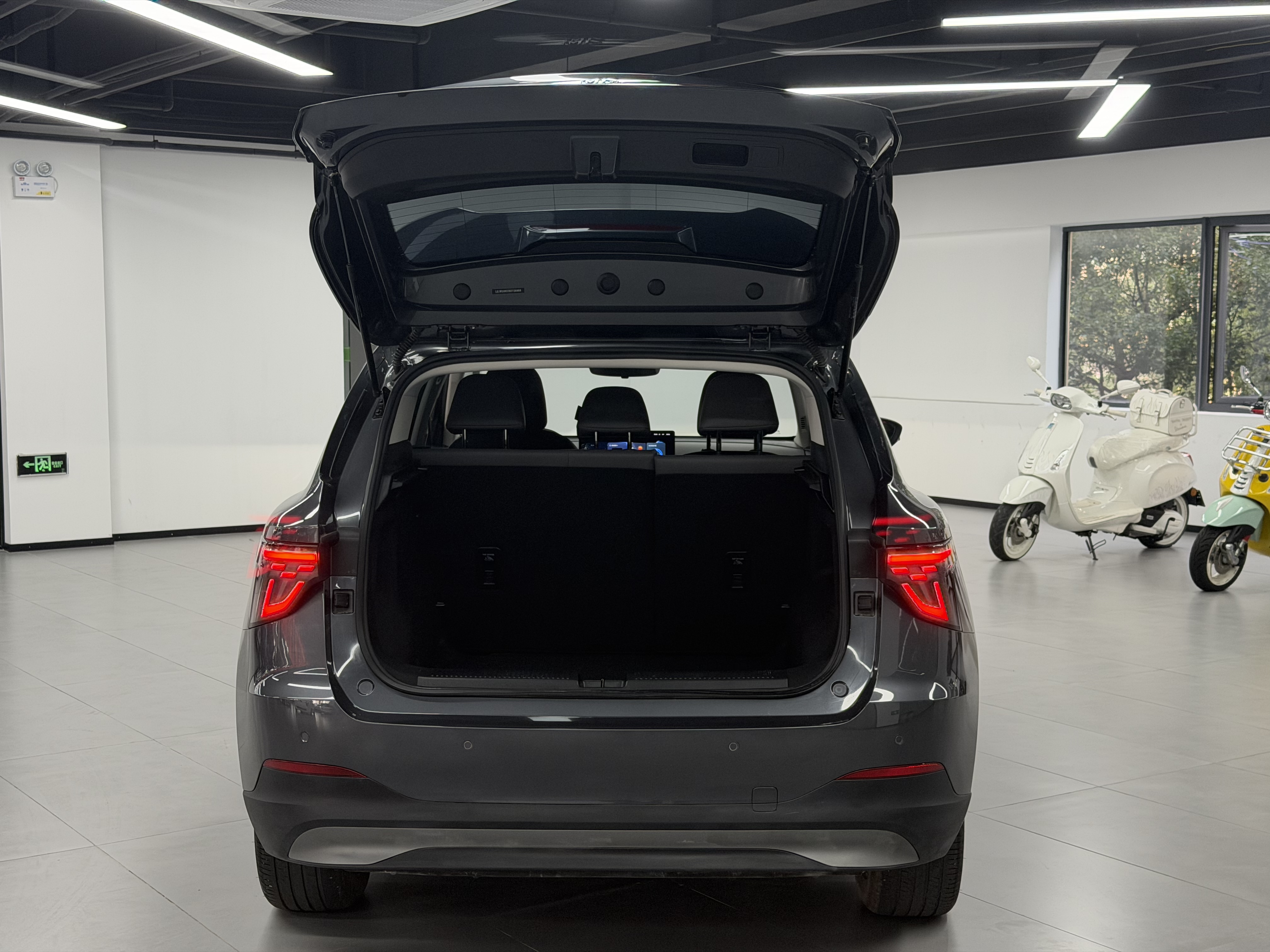 MG ES5 2025 #8 MG ES5 2025 car image #8