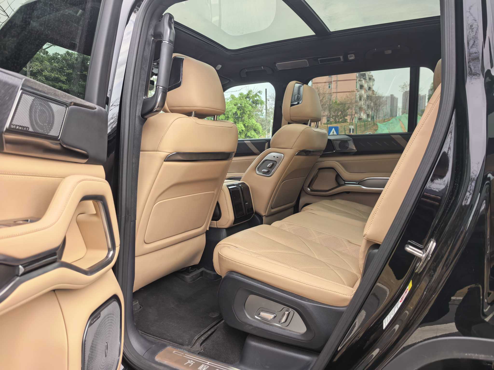 FangChengBao Leopard 8 2024 #8 FangChengBao Leopard 8 2024 immagine di auto #8