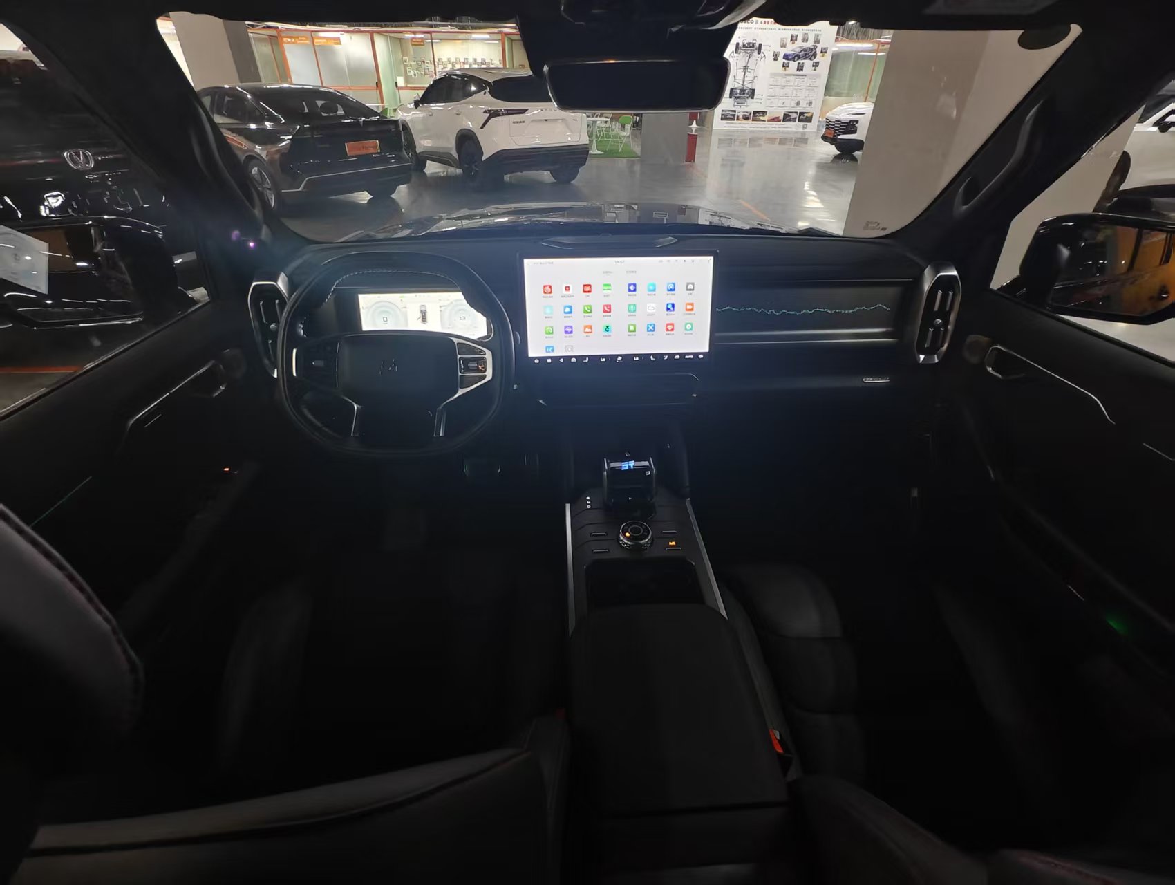 Jetour Traveller 2024 car image #8