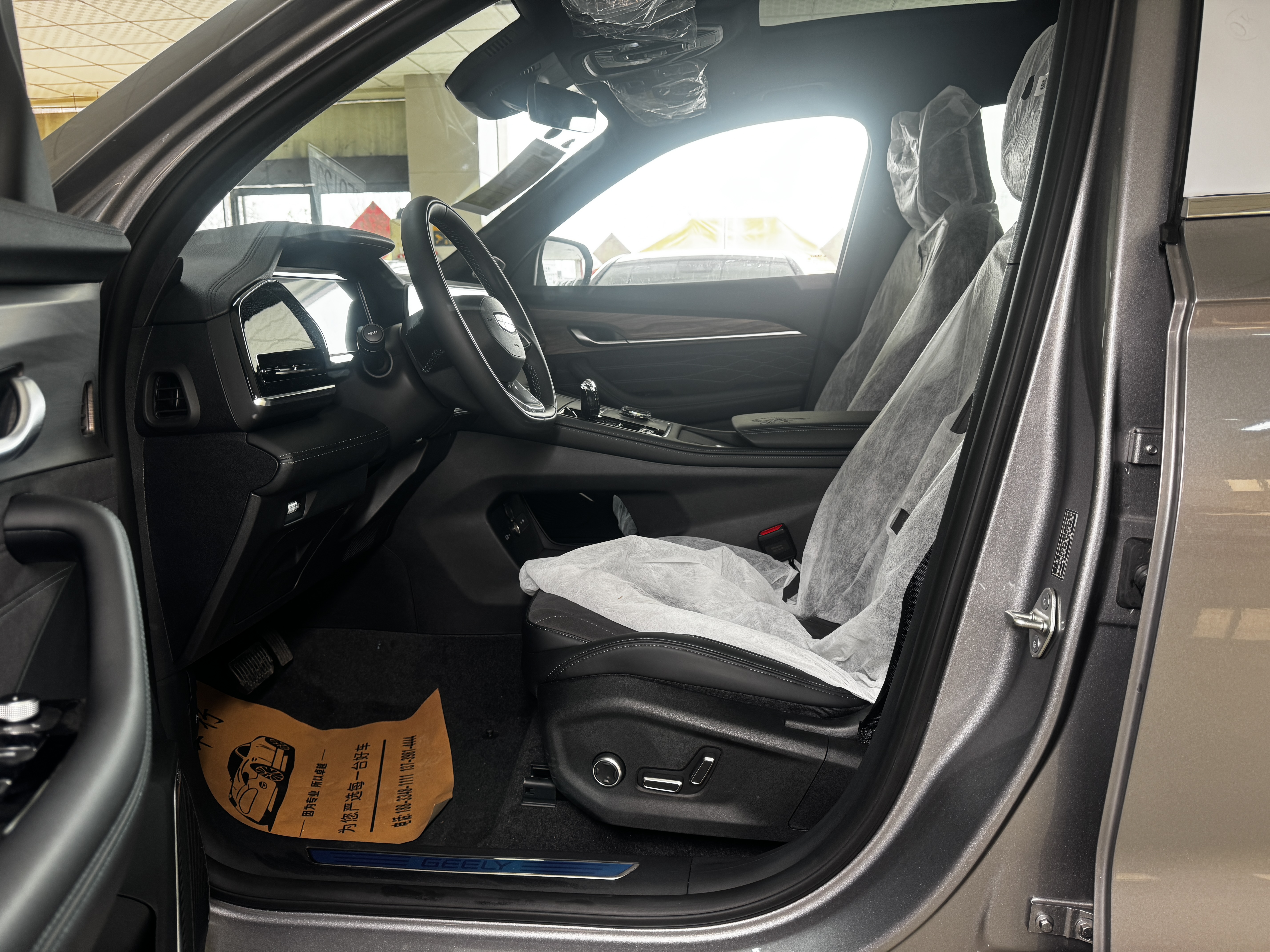 GEELY Monjaro 2026 #8 GEELY Monjaro 2026 صورة سيارة #8