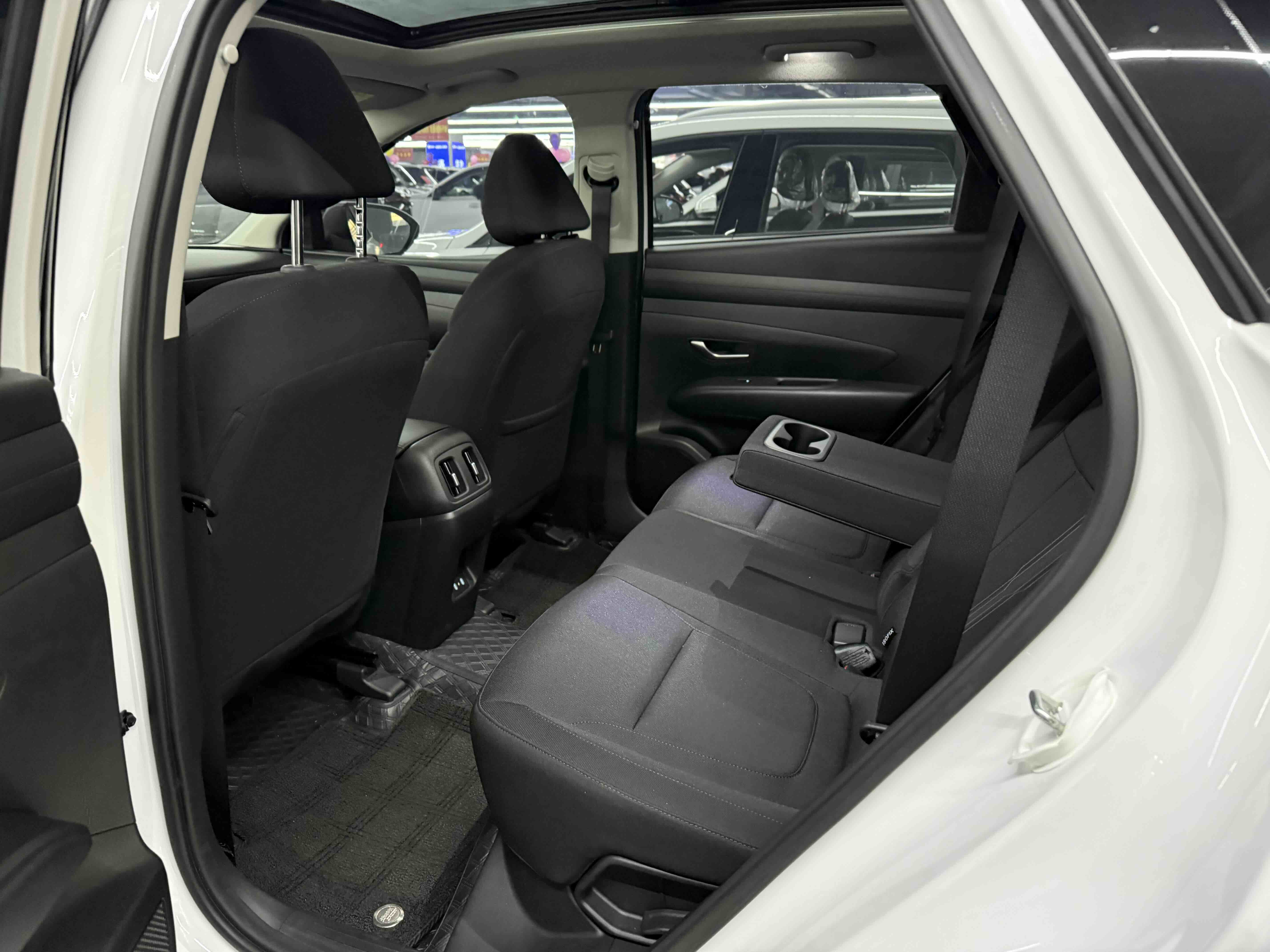 Hyundai Tucson 2025 immagine di auto #8