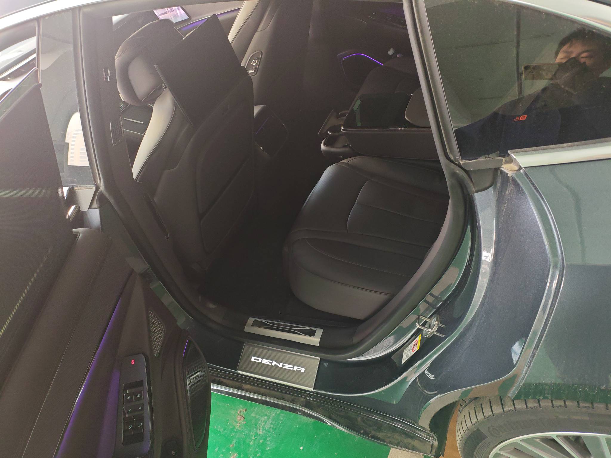 Denza Z9 2024 imagem de carro #8