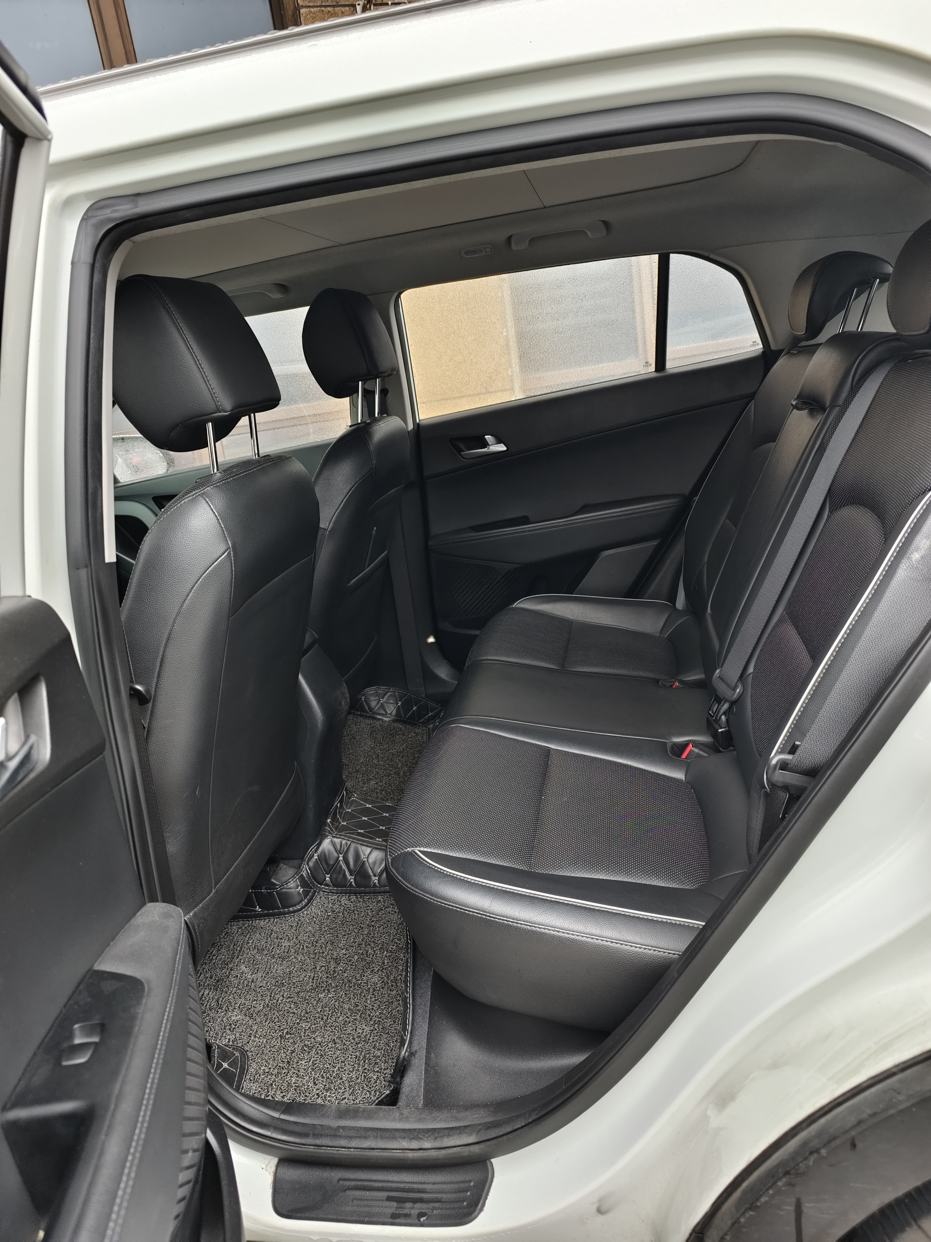 Hyundai ix25 2017 car image #8