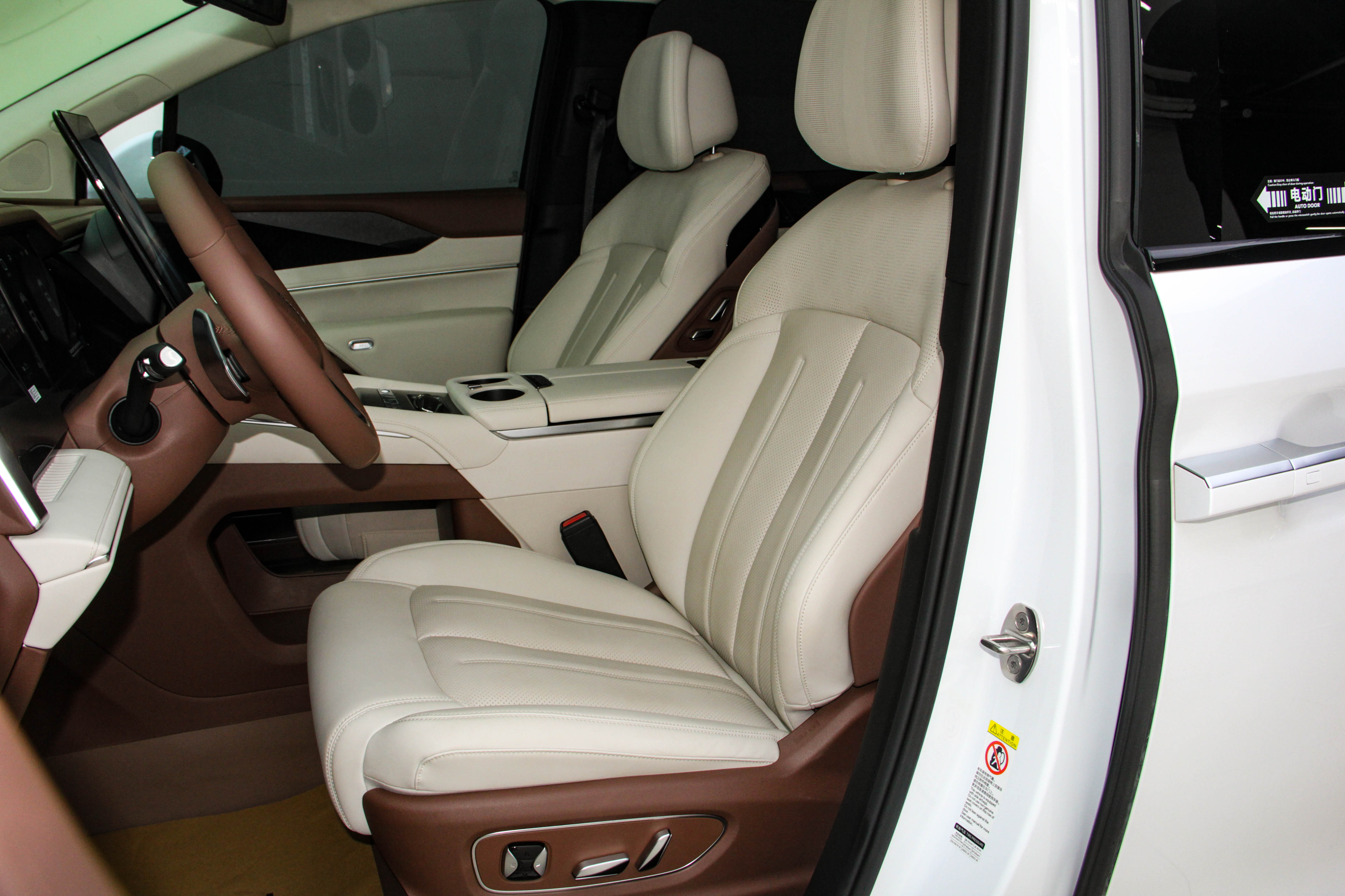 BYD Xia 2025 #8 BYD Xia 2025 immagine di auto #8