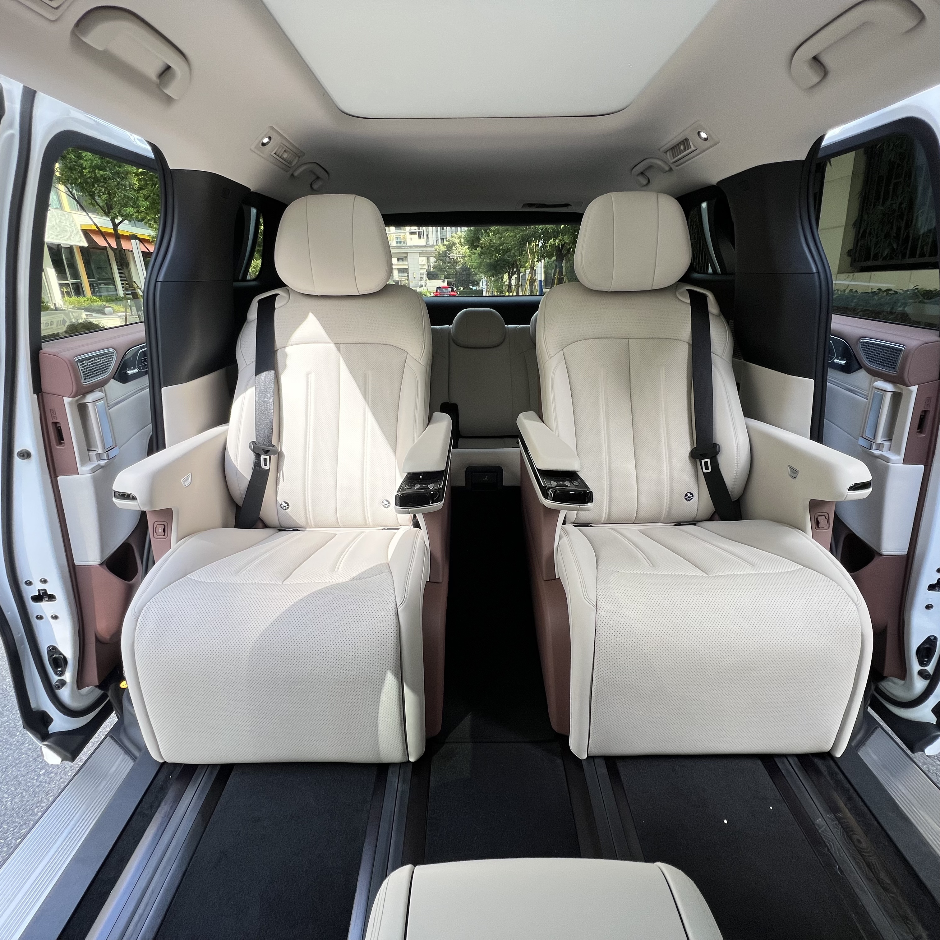 BYD Xia 2025 #8 BYD Xia 2025 imagen de coche #8