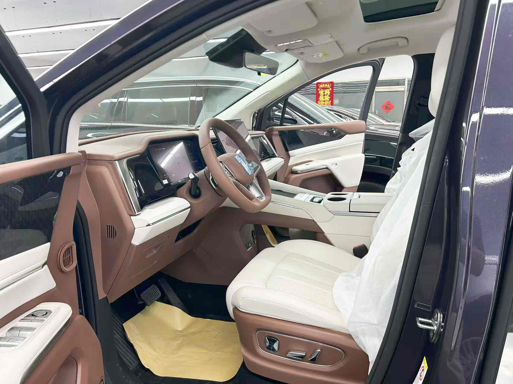 BYD Xia 2025 صورة سيارة #8