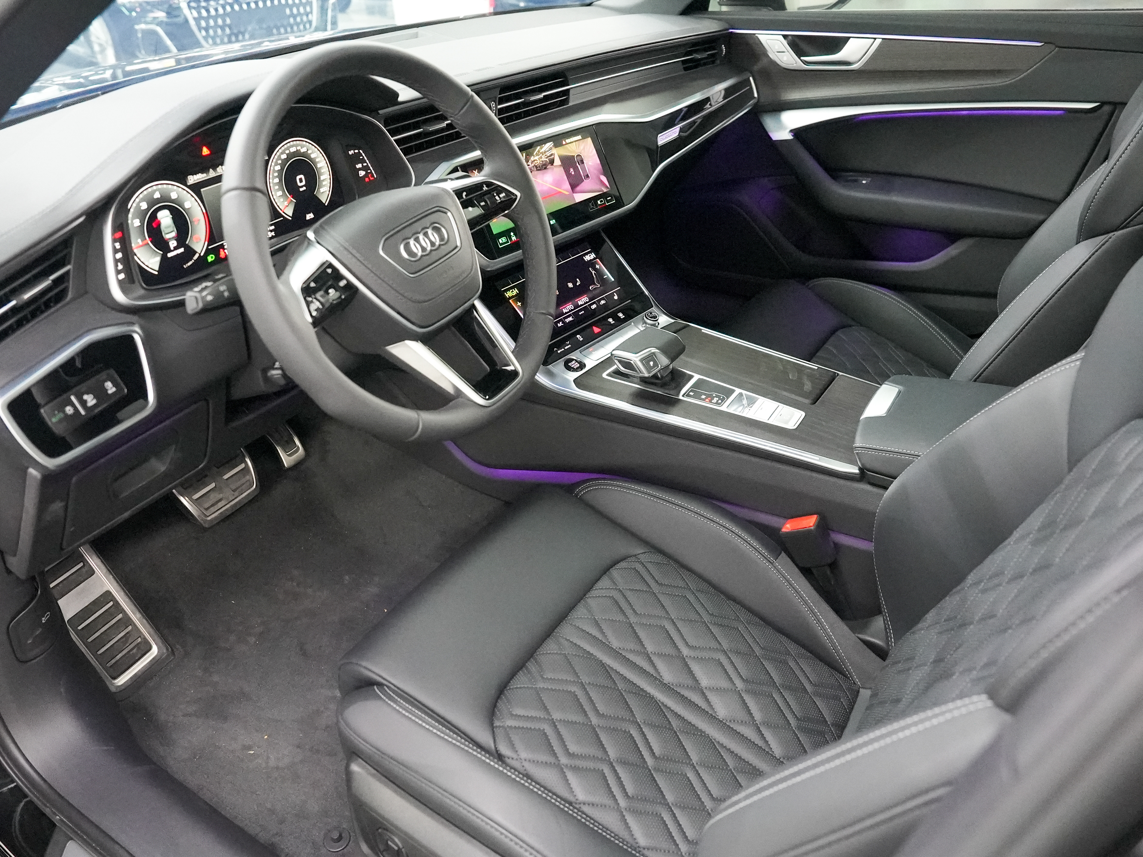 Audi A6L 2025 #8 Audi A6L 2025 car image #8